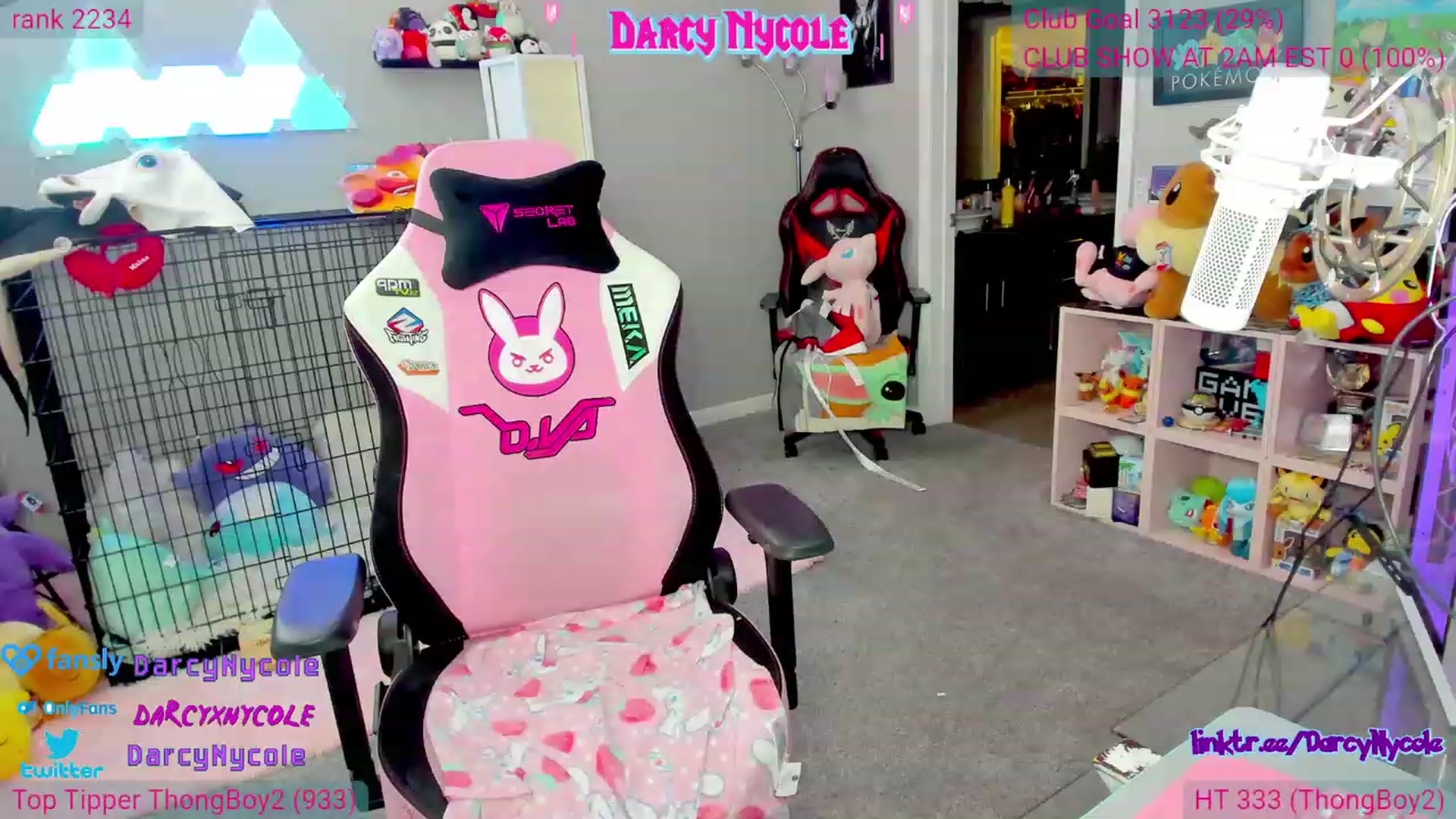 Gallery image thumbnail from DarcyNycole's myfreecams stream on, 07/22/2023, 07:00 image 1 of 20