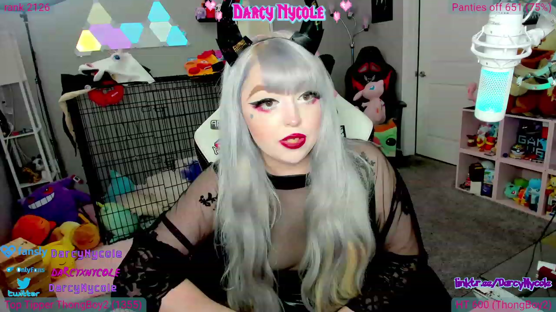Gallery image thumbnail from DarcyNycole's myfreecams stream on, 07/25/2023, 08:42 image 13 of 20