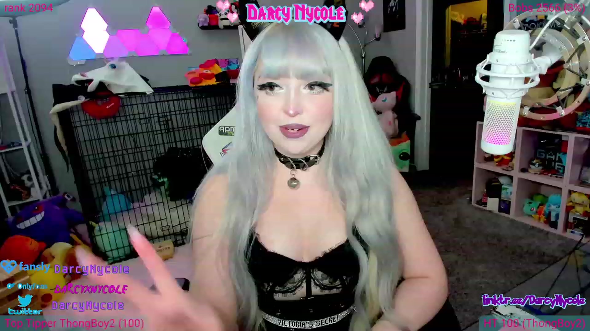 Gallery image thumbnail from DarcyNycole's myfreecams stream on, 07/27/2023, 06:15 image 2 of 20