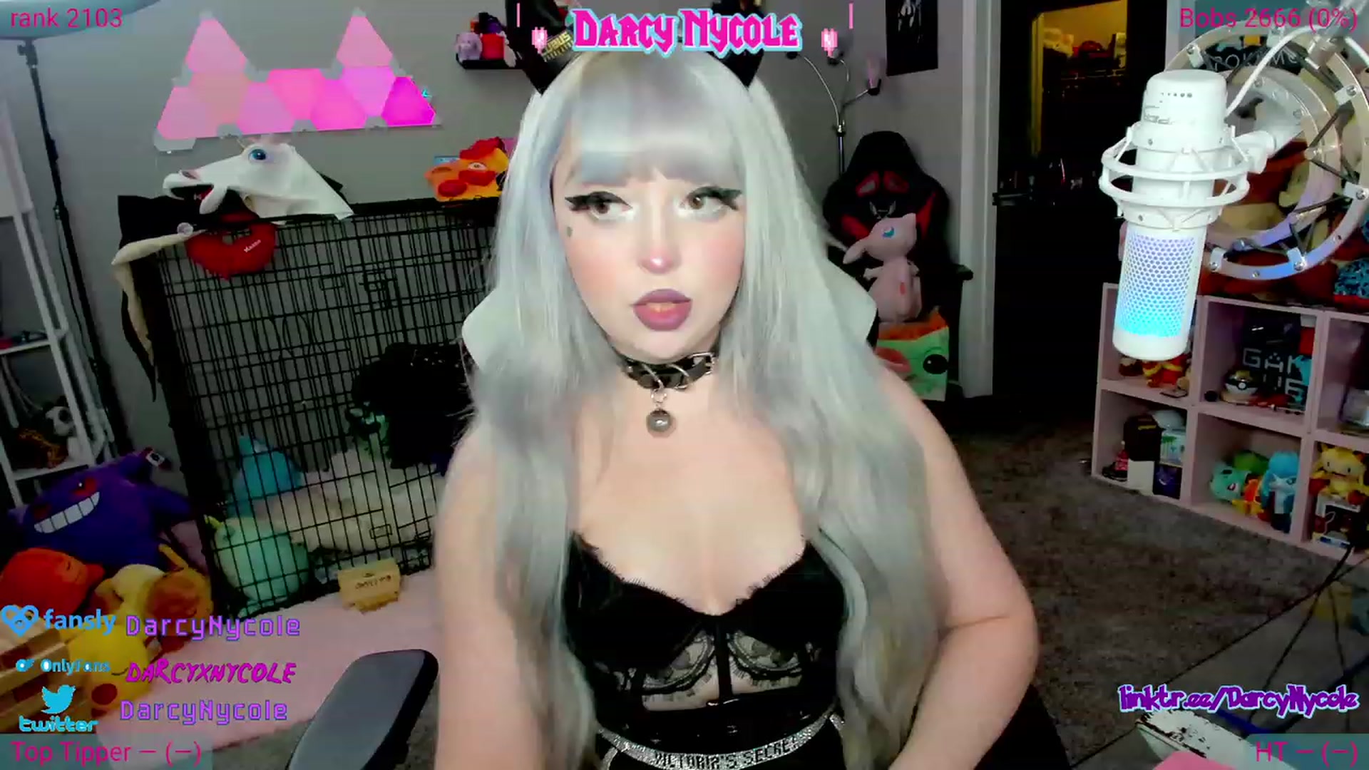 Gallery image thumbnail from DarcyNycole's myfreecams stream on, 07/27/2023, 06:15 image 1 of 20