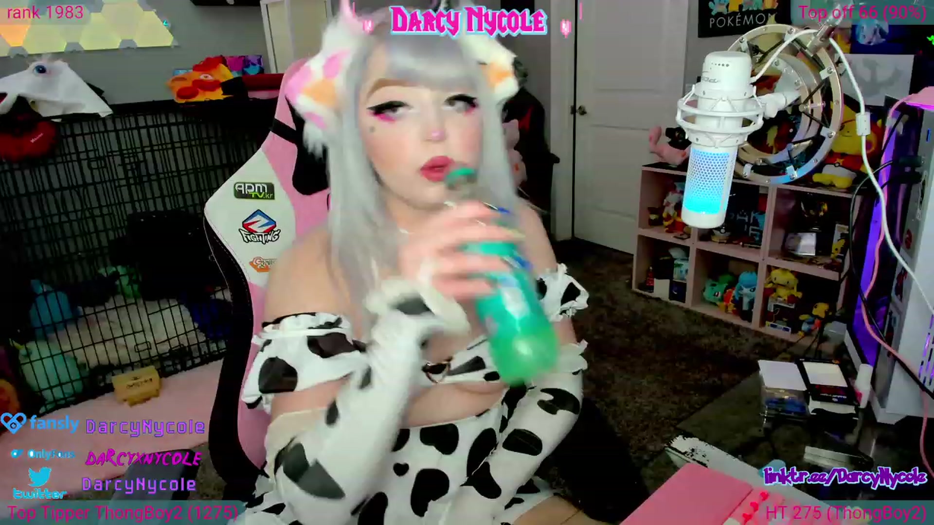 Gallery image thumbnail from DarcyNycole's myfreecams stream on, 07/28/2023, 05:48 image 14 of 20