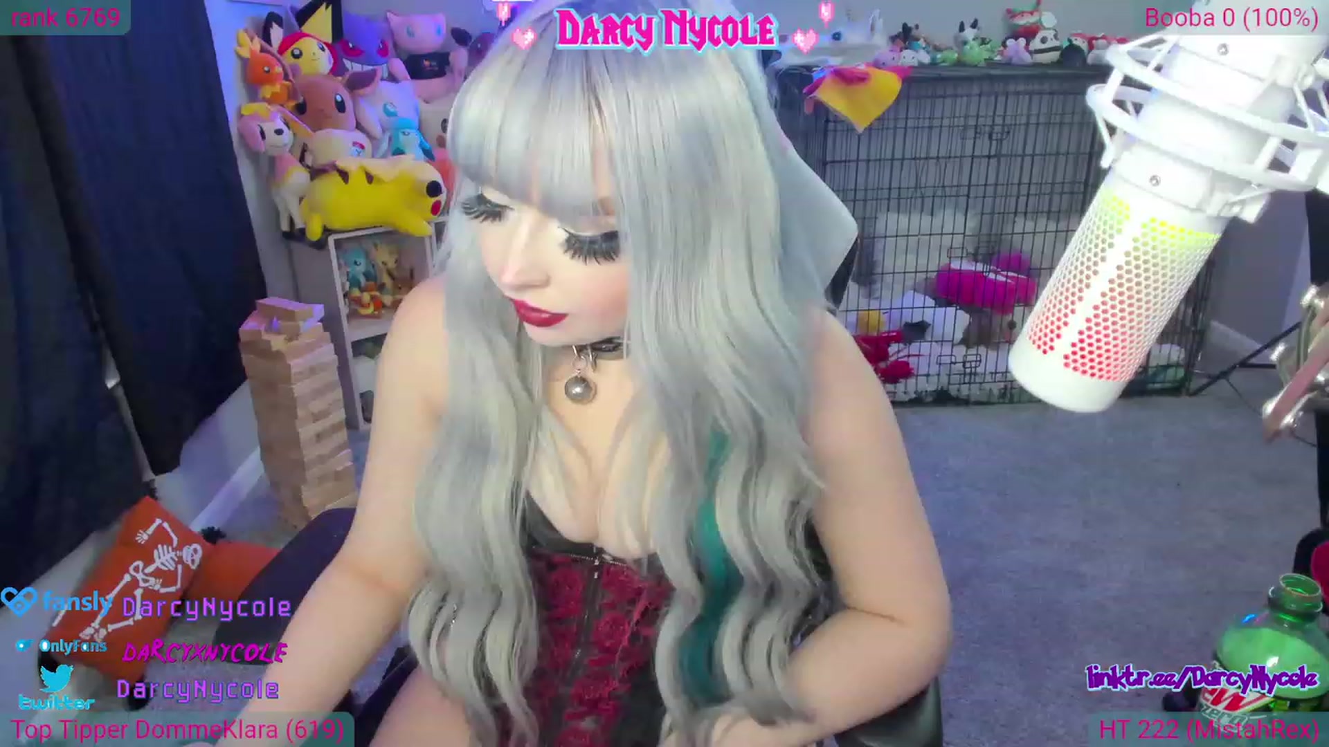 Gallery image thumbnail from DarcyNycole's myfreecams stream on, 08/25/2023, 09:41 image 18 of 20