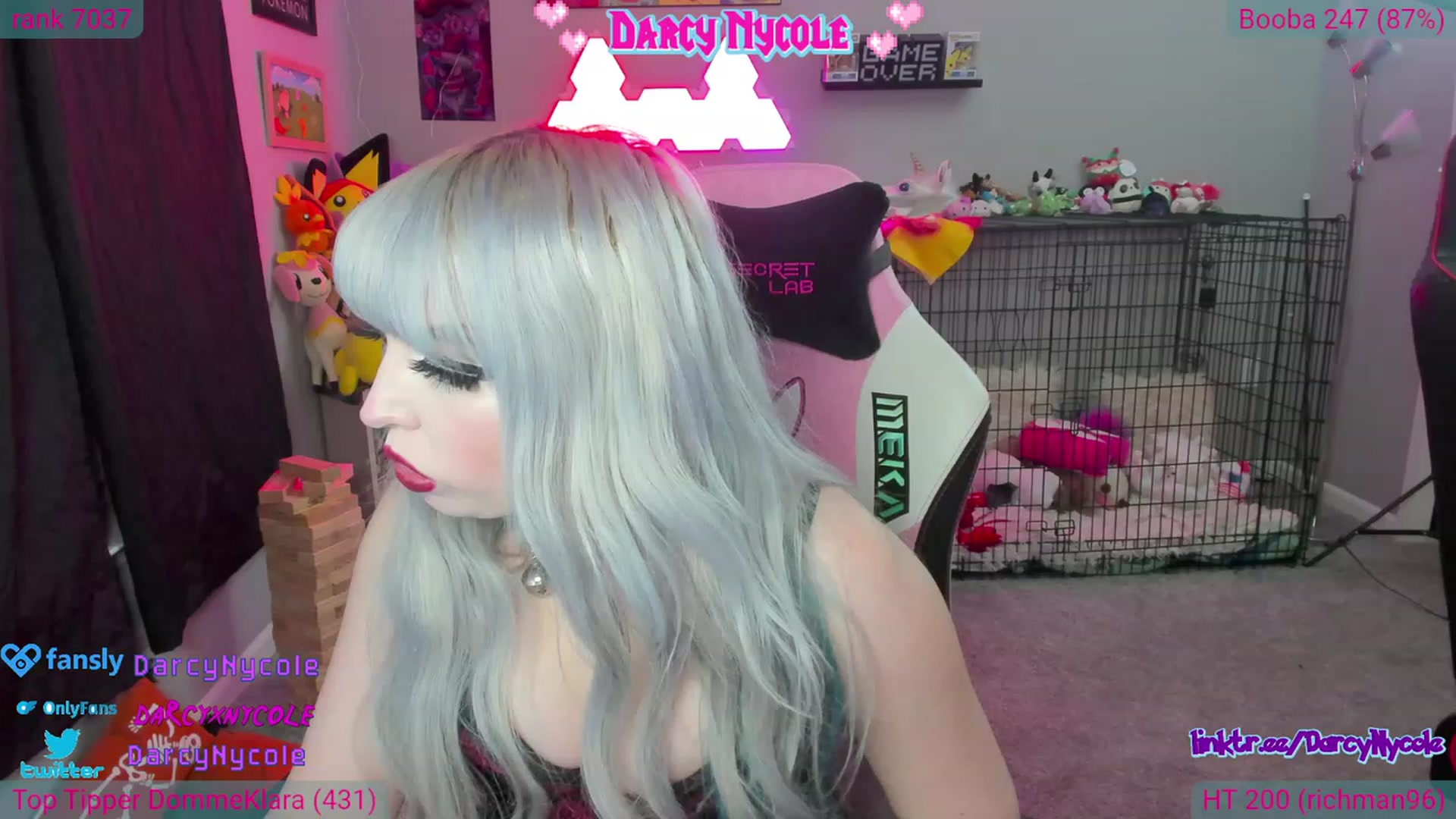 Gallery image thumbnail from DarcyNycole's myfreecams stream on, 08/25/2023, 09:41 image 14 of 20