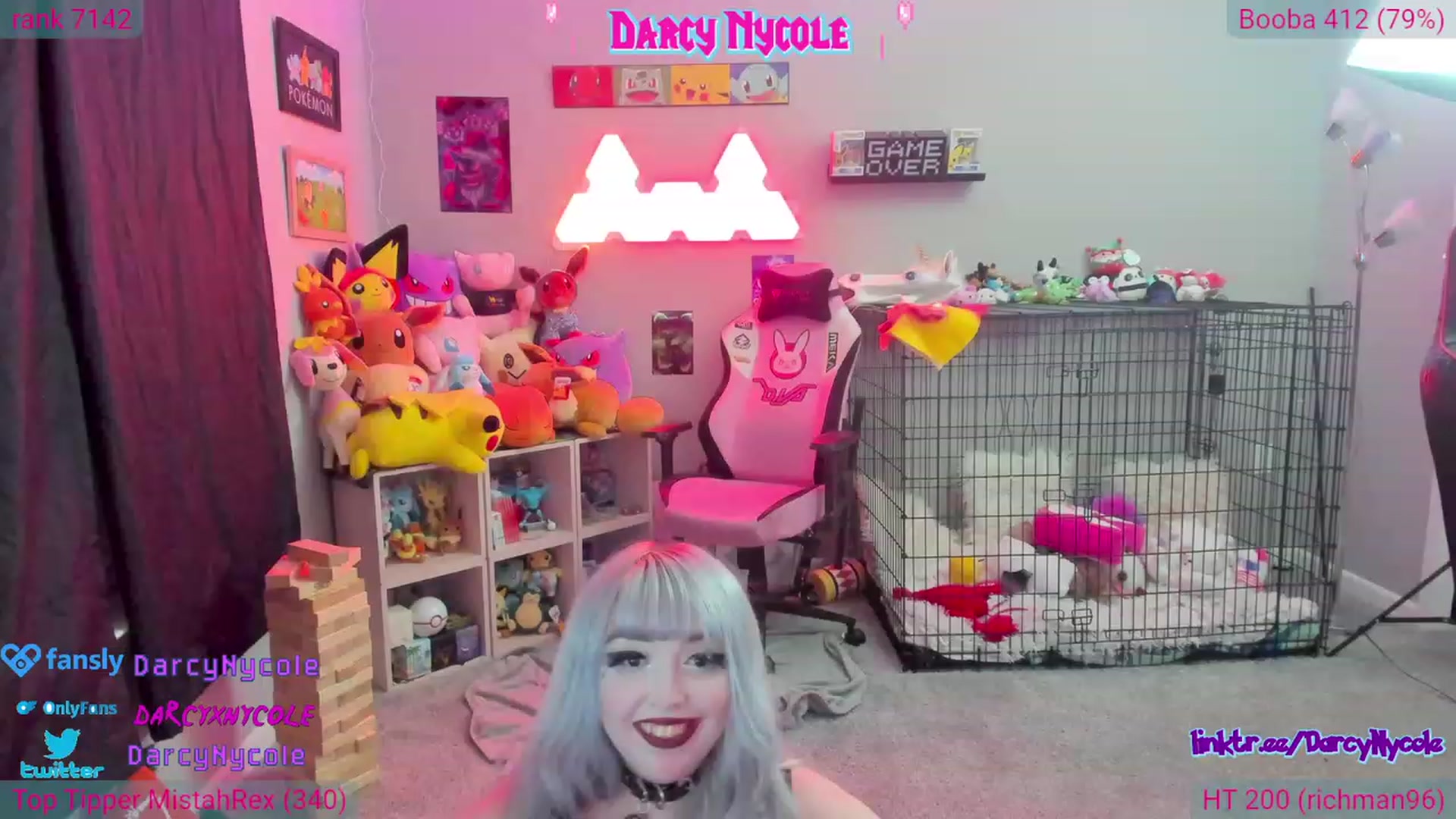 Gallery image thumbnail from DarcyNycole's myfreecams stream on, 08/25/2023, 09:41 image 12 of 20