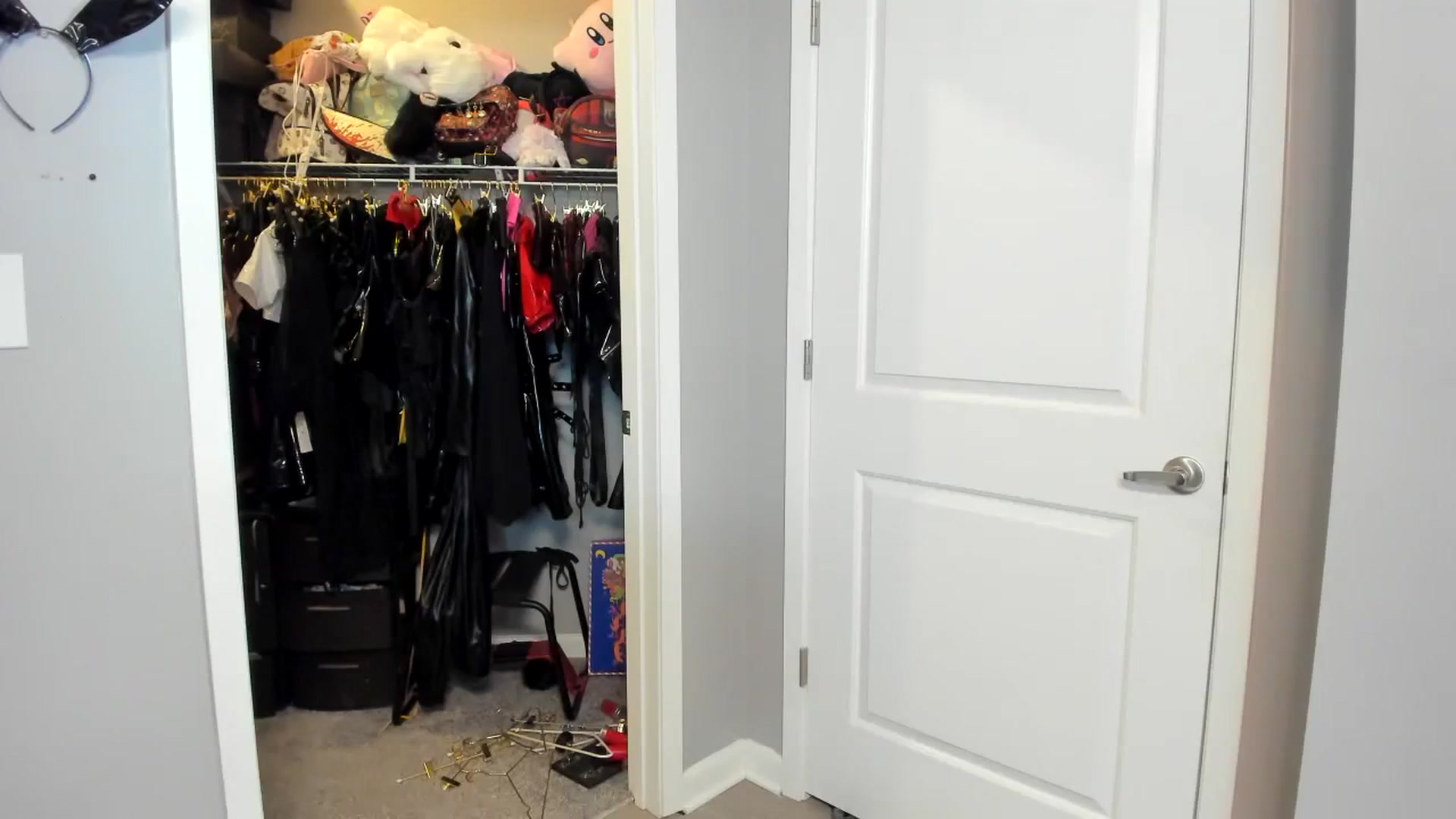 Gallery image thumbnail from DarcyNycole's myfreecams stream on, 08/26/2023, 08:20 image 17 of 20