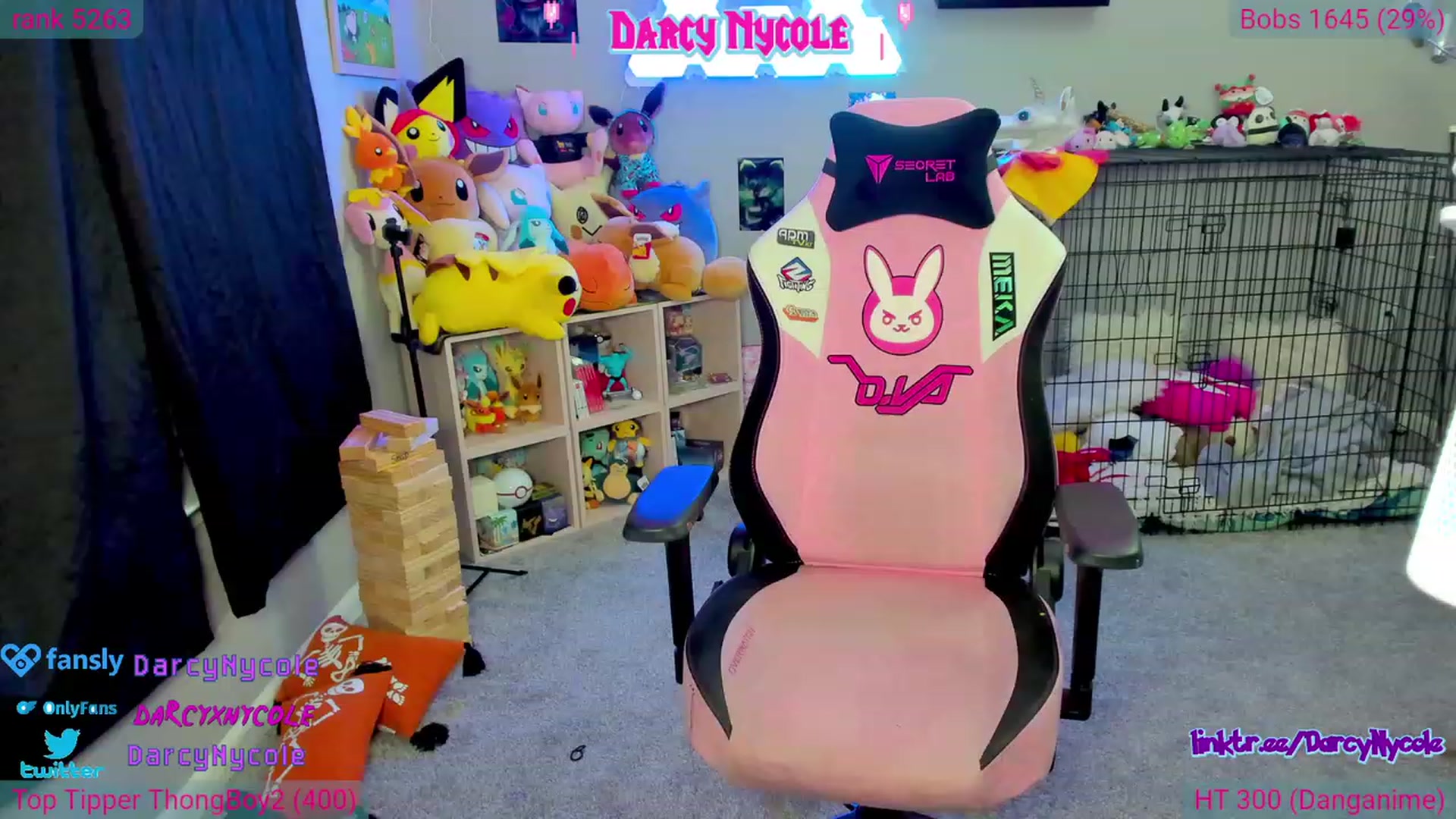 Gallery image thumbnail from DarcyNycole's myfreecams stream on, 08/28/2023, 07:31 image 5 of 20