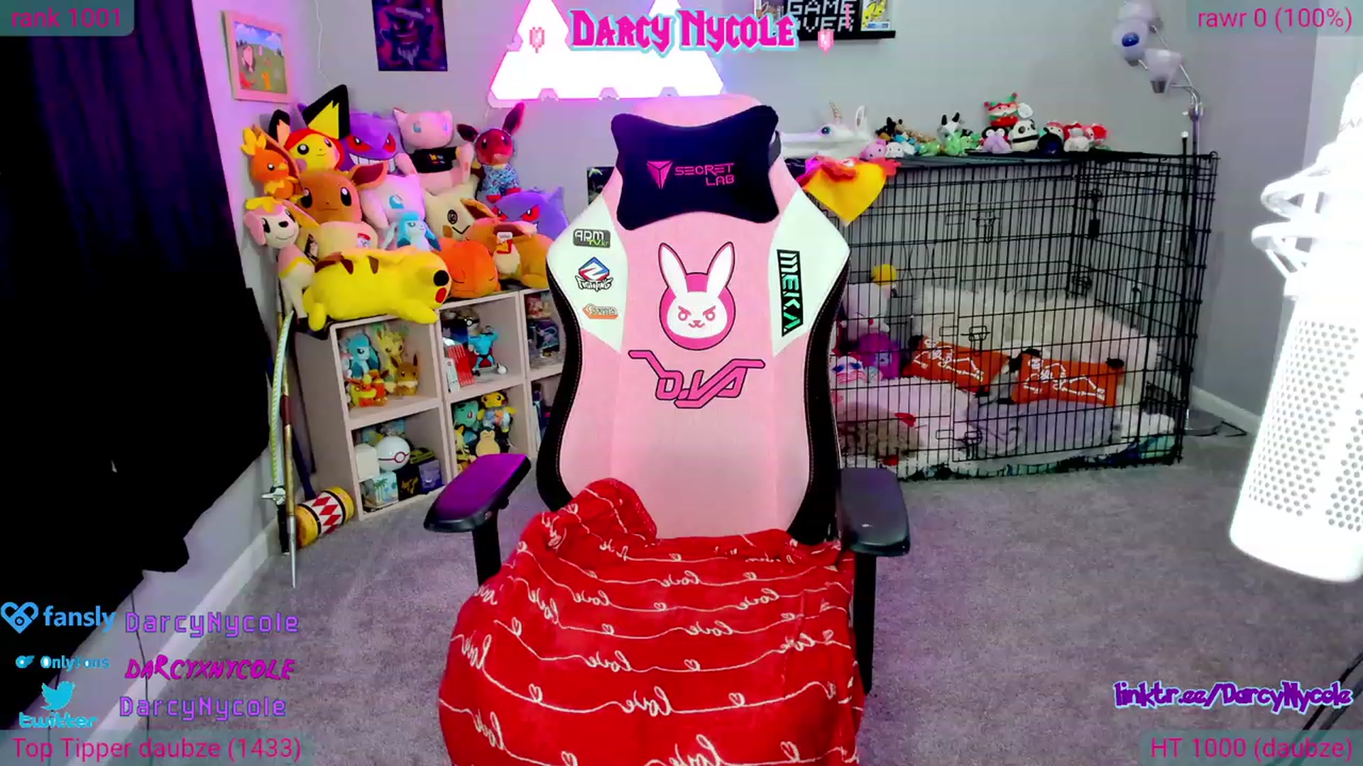 Gallery image thumbnail from DarcyNycole's myfreecams stream on, 09/04/2023, 02:58 image 15 of 20