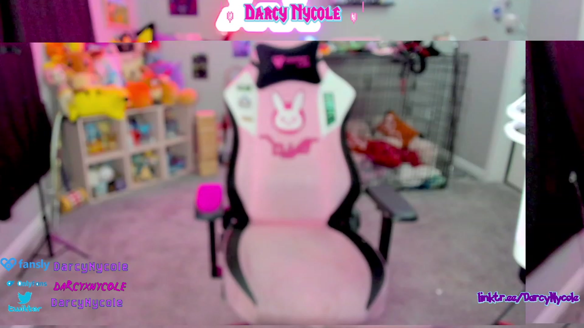 Gallery image thumbnail from DarcyNycole's myfreecams stream on, 09/08/2023, 08:57 image 1 of 20