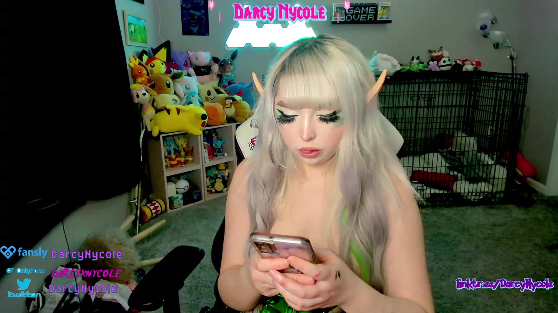 Gallery image thumbnail from DarcyNycole's myfreecams stream on, 09/13/2023, 07:53 image 13 of 20
