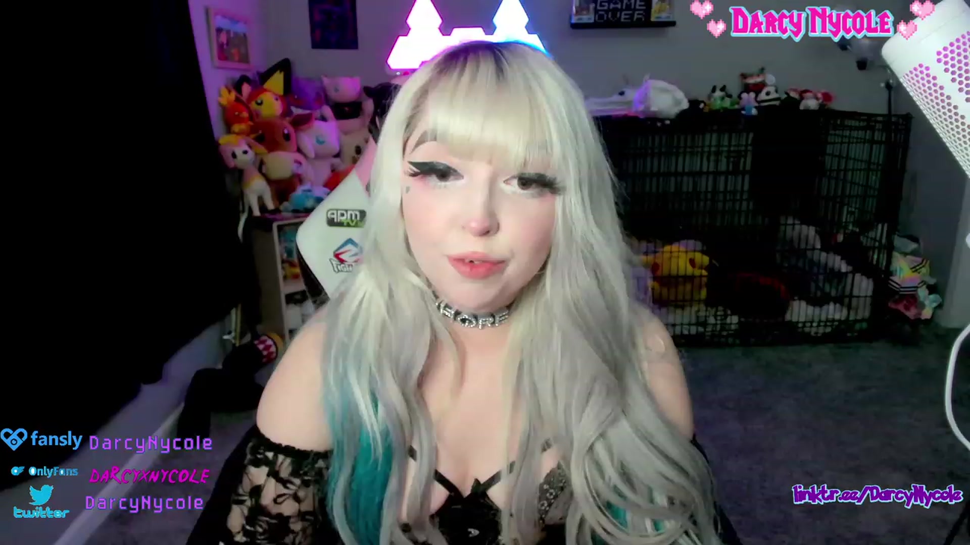 Gallery image thumbnail from DarcyNycole's myfreecams stream on, 09/26/2023, 05:07 image 5 of 20