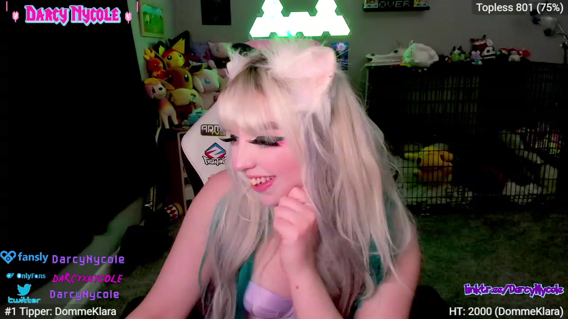 Gallery image thumbnail from DarcyNycole's myfreecams stream on, 09/28/2023, 07:56 image 16 of 20