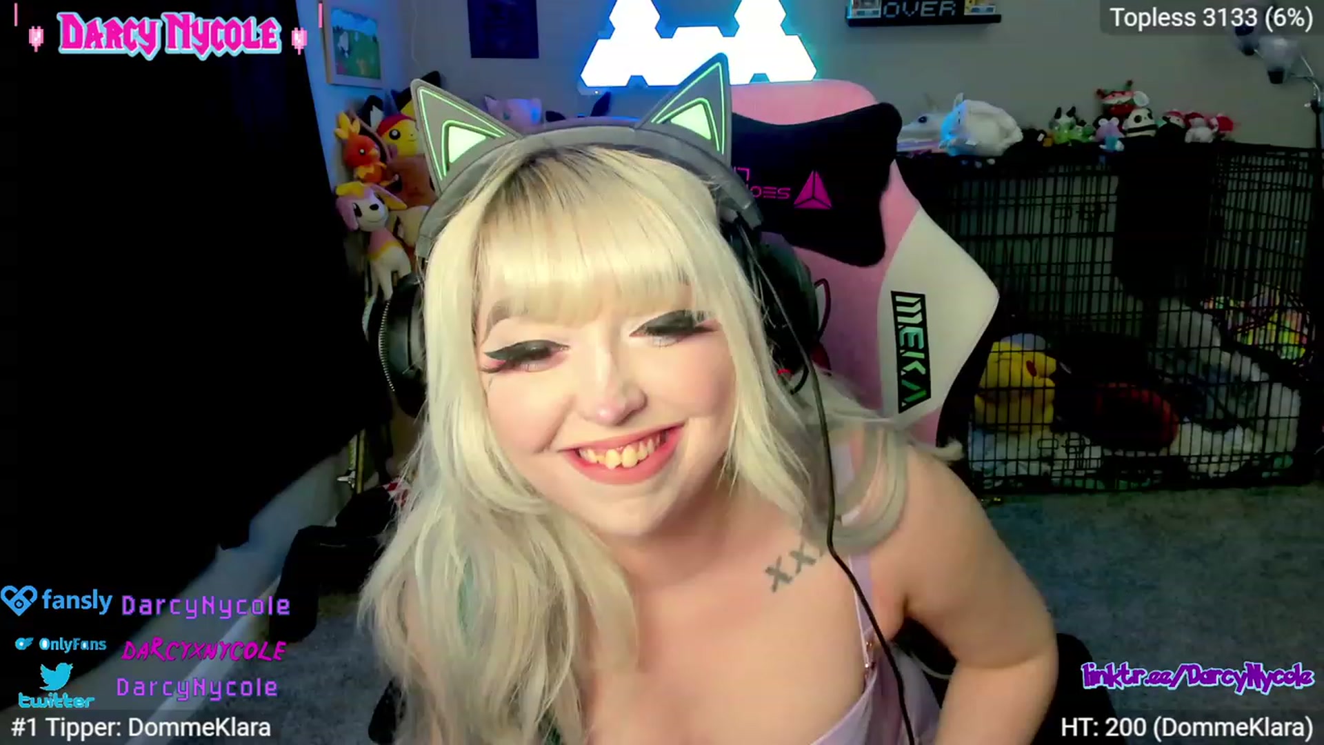 Gallery image thumbnail from DarcyNycole's myfreecams stream on, 09/28/2023, 07:56 image 3 of 20