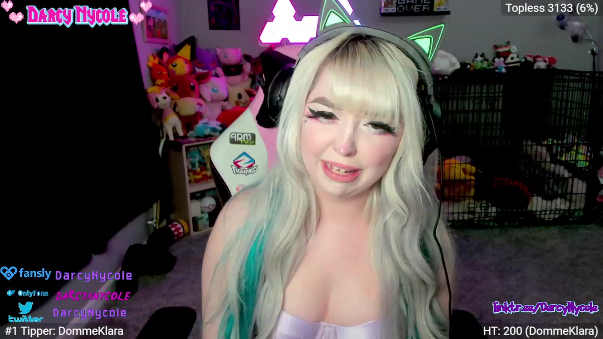 Gallery image thumbnail from DarcyNycole's myfreecams stream on, 09/28/2023, 07:56 image 1 of 20