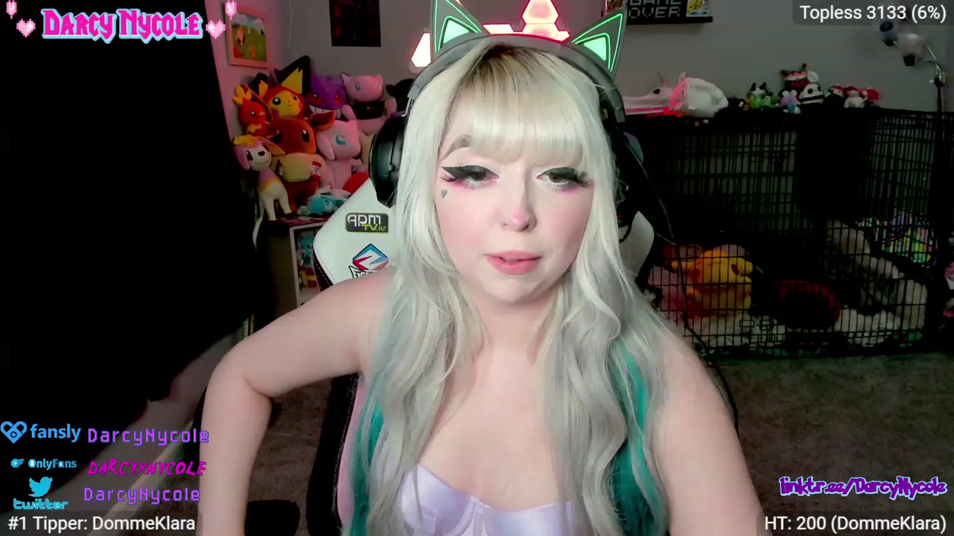 Gallery image thumbnail from DarcyNycole's myfreecams stream on, 09/28/2023, 07:56 image 2 of 20