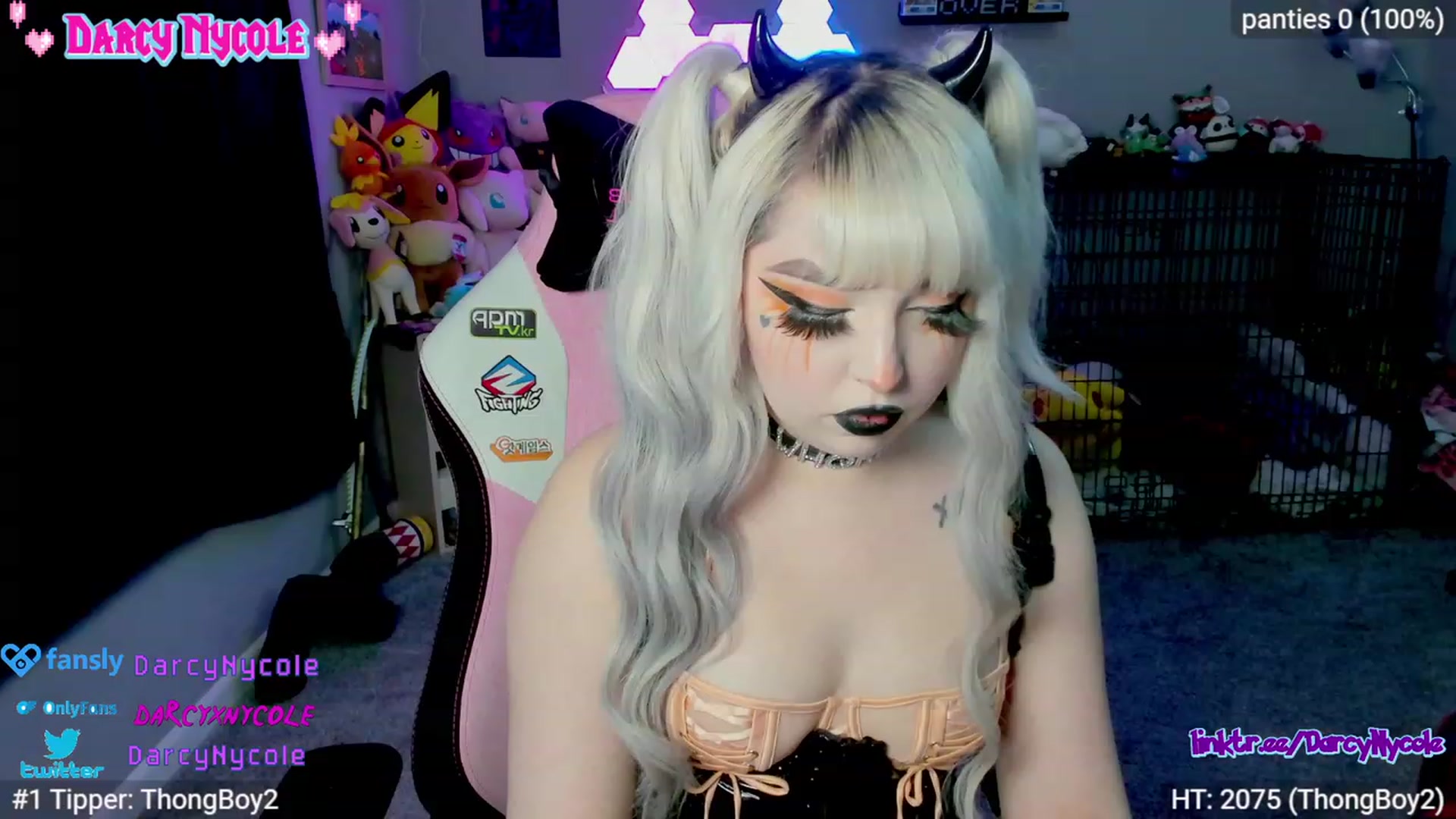 Gallery image thumbnail from DarcyNycole's myfreecams stream on, 09/30/2023, 07:23 image 9 of 20