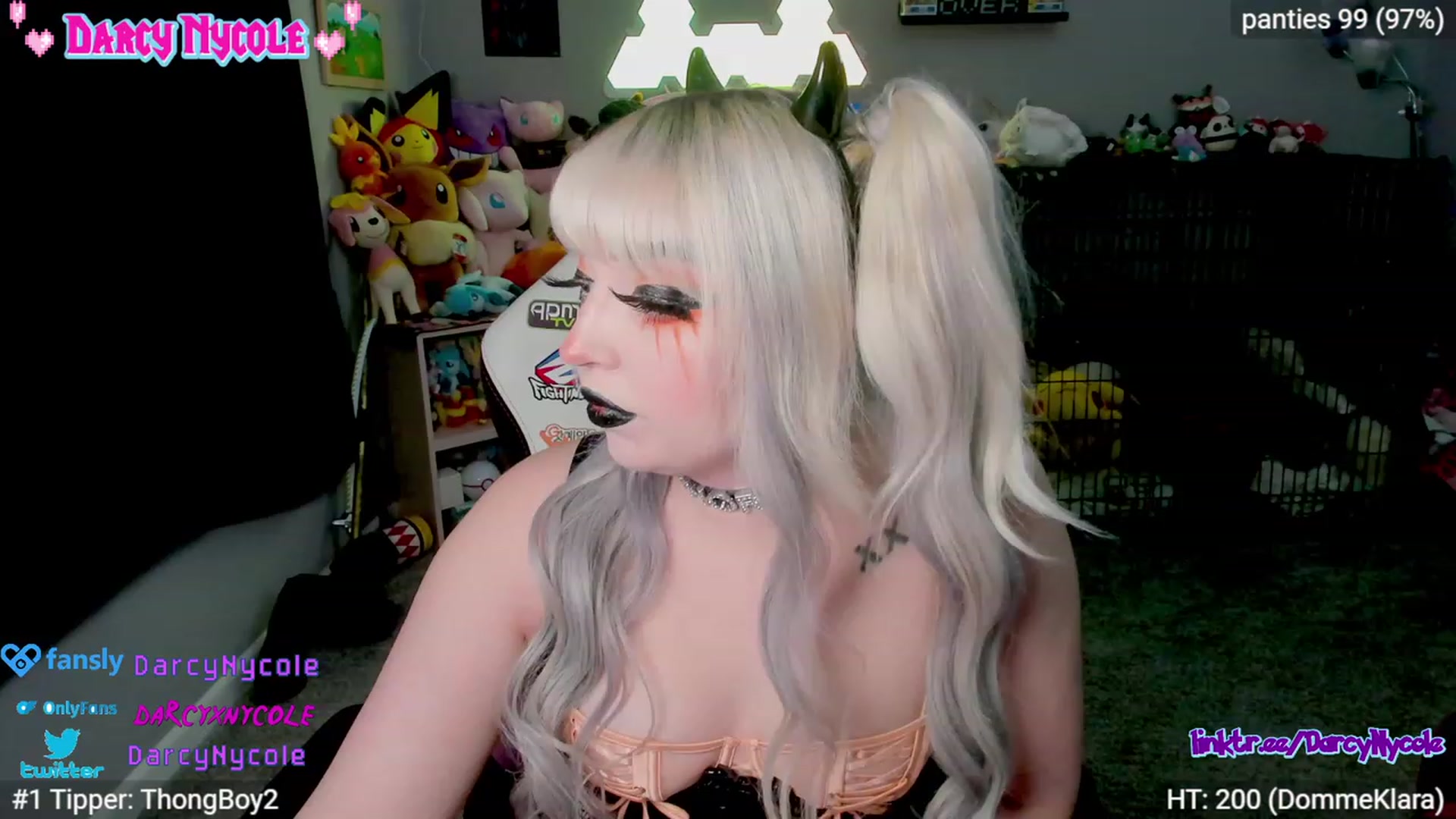 Gallery image thumbnail from DarcyNycole's myfreecams stream on, 09/30/2023, 07:23 image 7 of 20