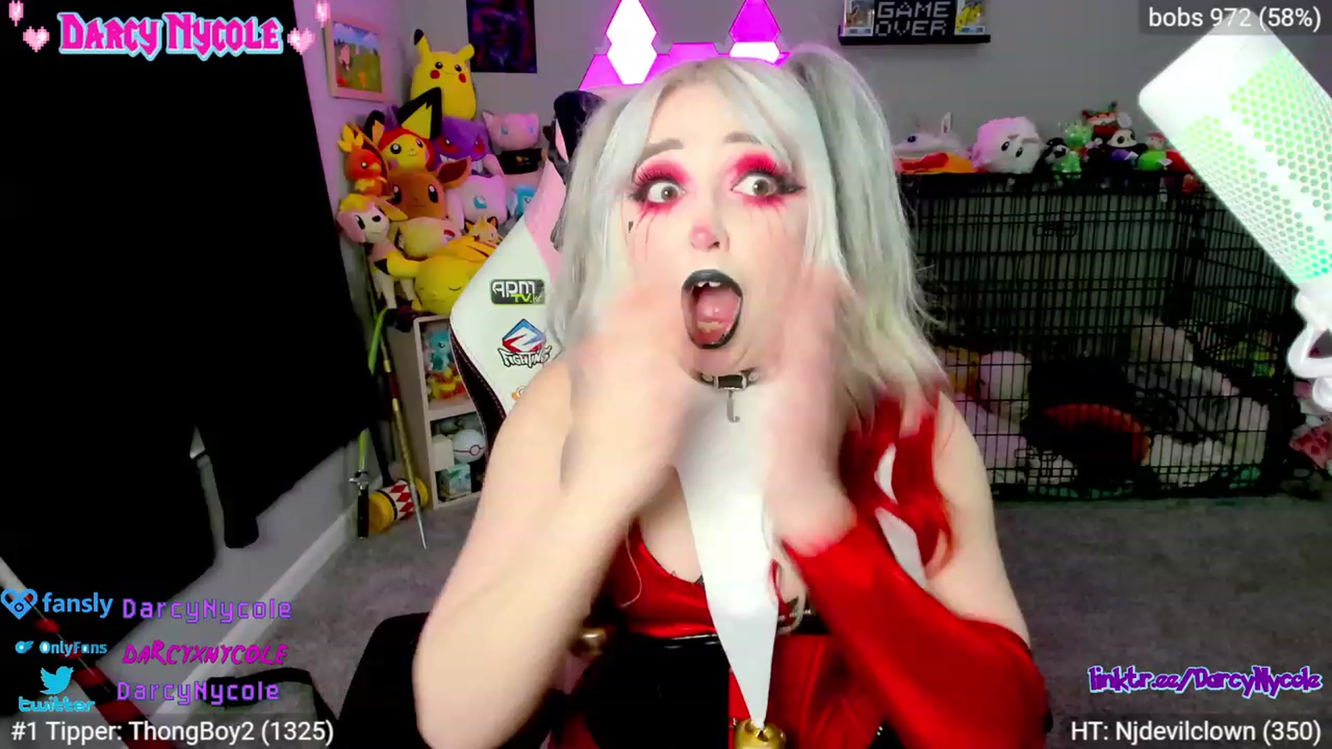 Gallery image thumbnail from DarcyNycole's myfreecams stream on, 10/16/2023, 06:50 image 14 of 20