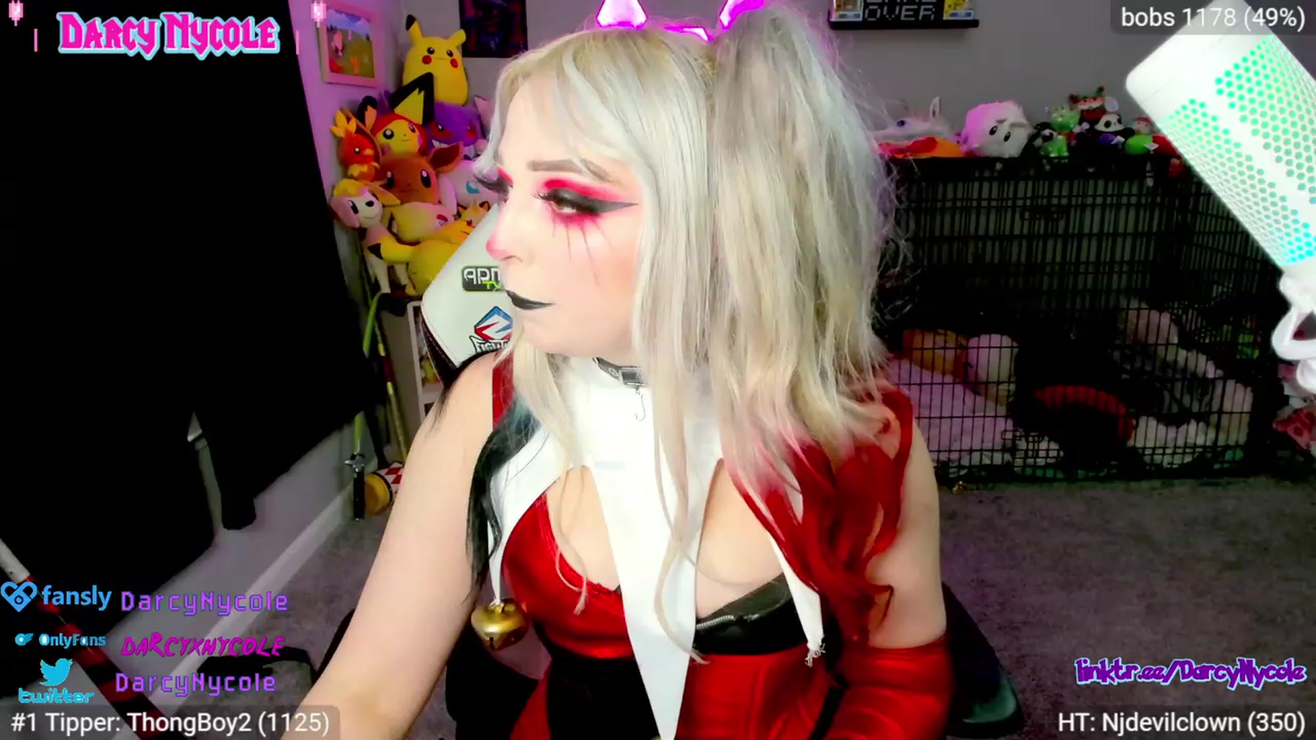 Gallery image thumbnail from DarcyNycole's myfreecams stream on, 10/16/2023, 06:50 image 7 of 20