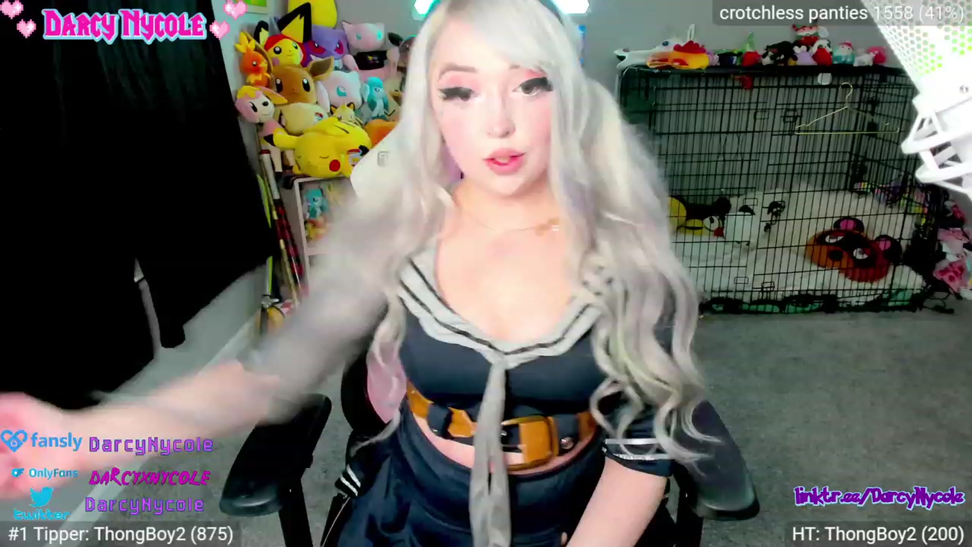 Gallery image thumbnail from DarcyNycole's myfreecams stream on, 10/17/2023, 08:47 image 6 of 20