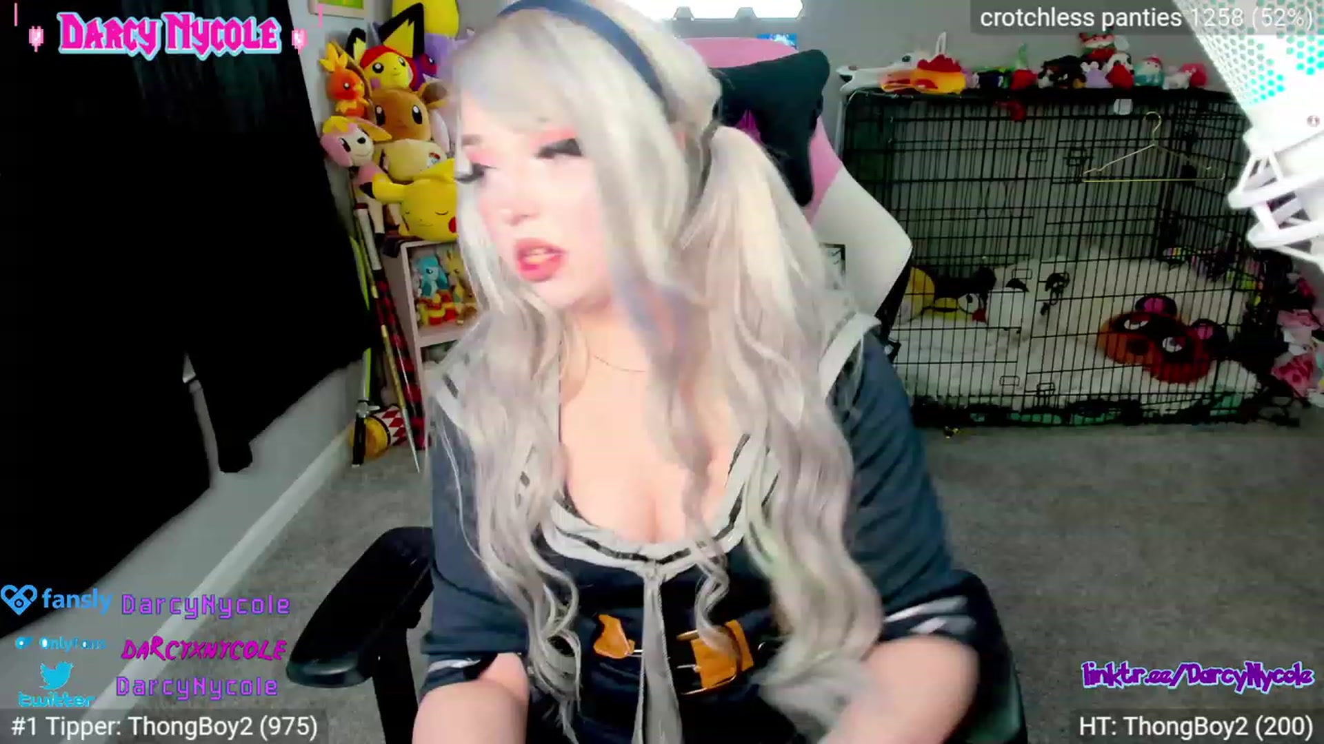 Gallery image thumbnail from DarcyNycole's myfreecams stream on, 10/17/2023, 08:47 image 7 of 20