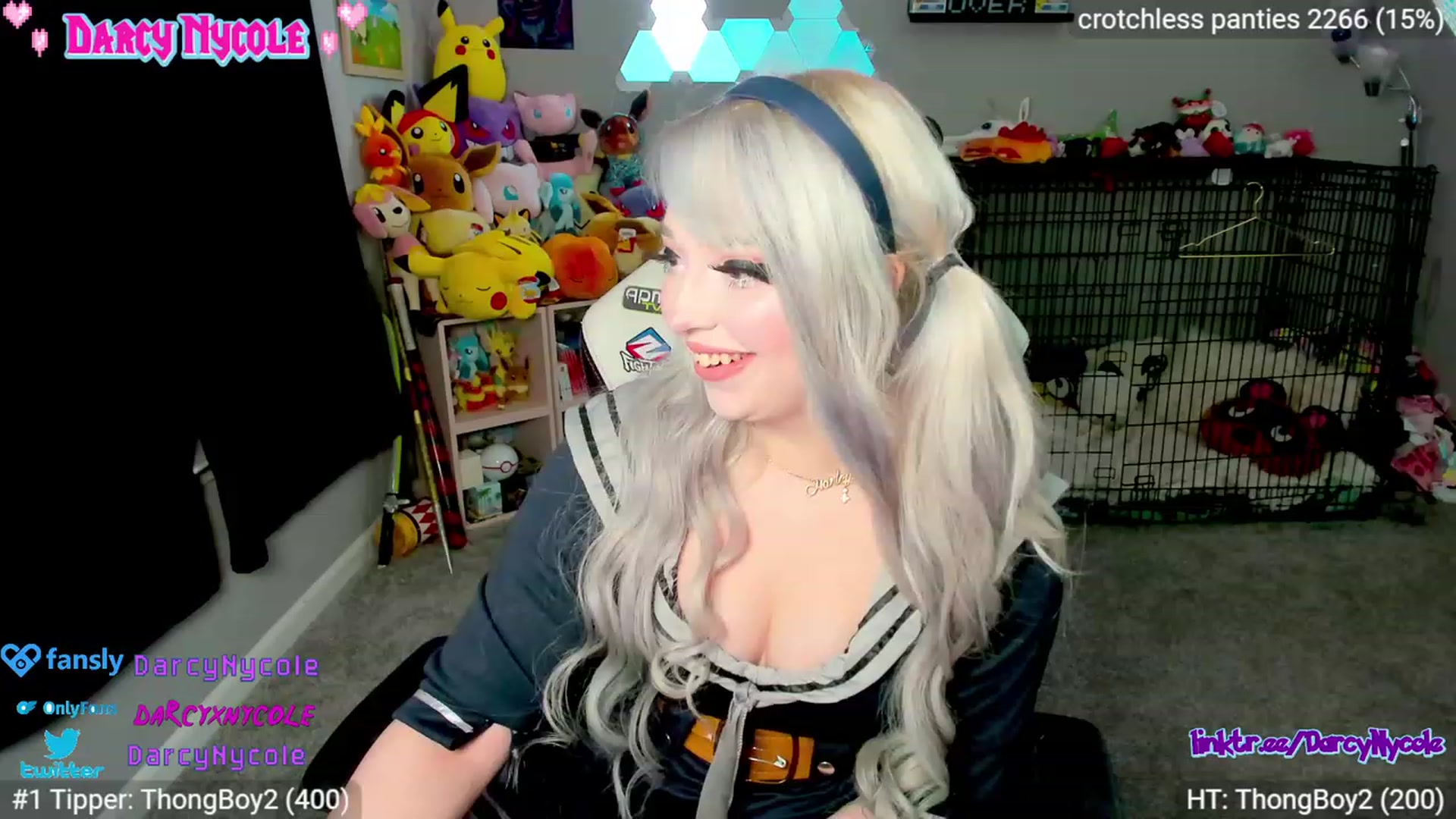Gallery image thumbnail from DarcyNycole's myfreecams stream on, 10/17/2023, 08:47 image 1 of 20
