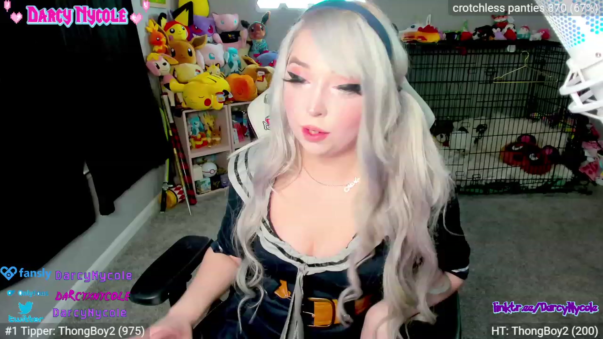 Gallery image thumbnail from DarcyNycole's myfreecams stream on, 10/17/2023, 08:47 image 9 of 20