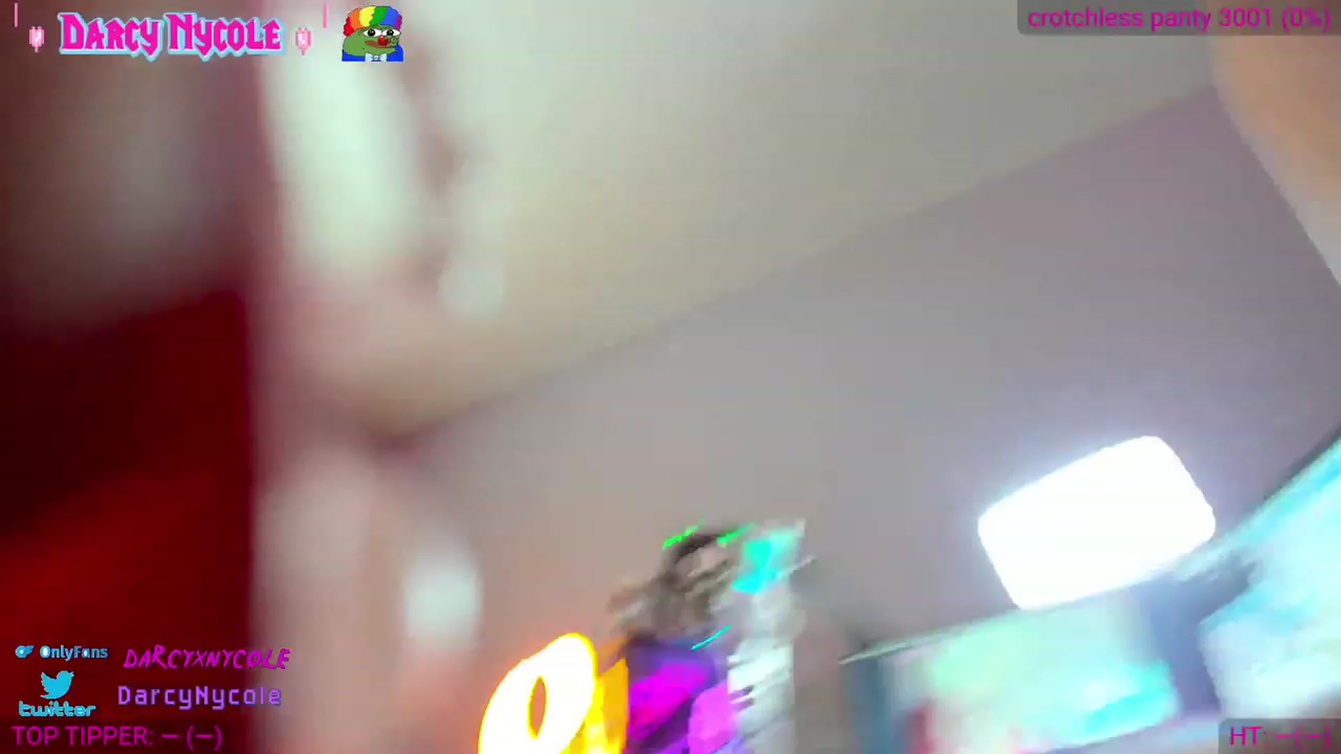 Gallery image thumbnail from DarcyNycole's myfreecams stream on, 11/17/2023, 07:43 image 13 of 20