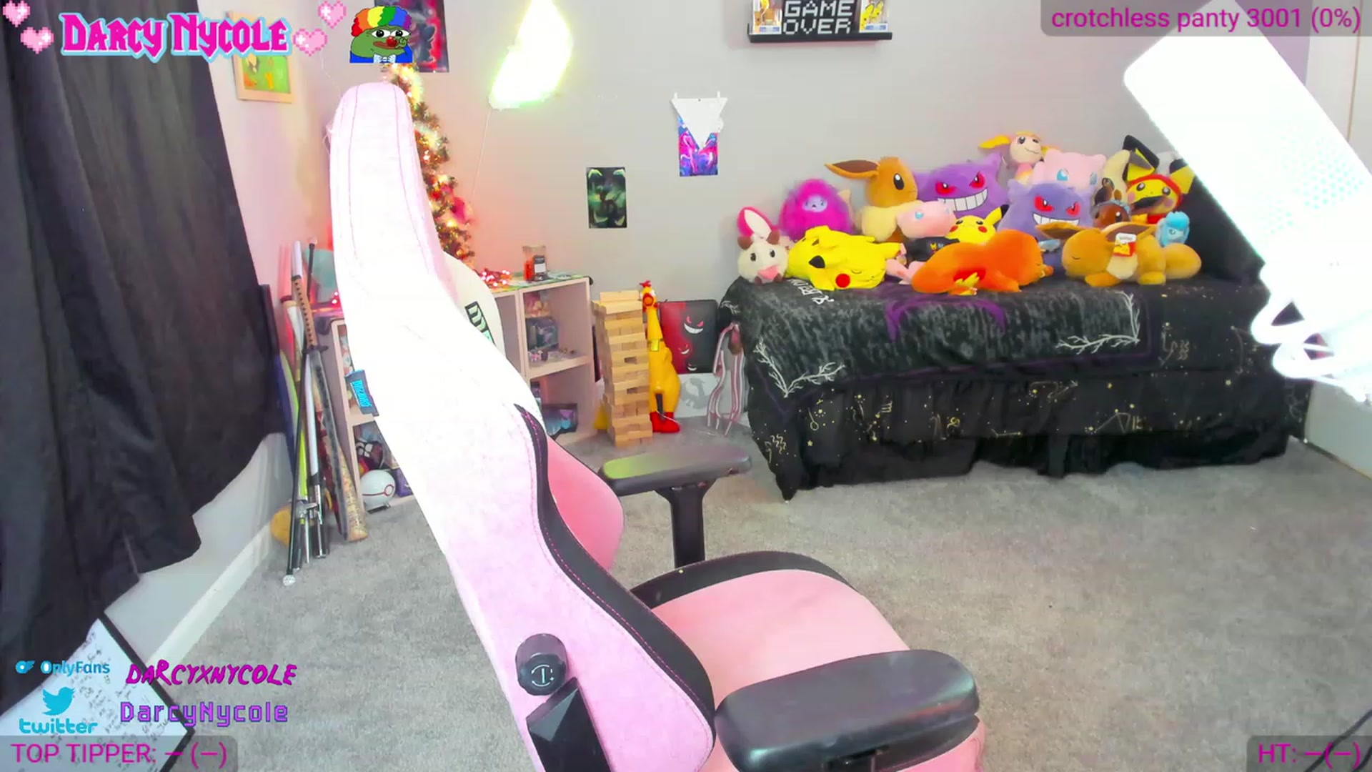 Gallery image thumbnail from DarcyNycole's myfreecams stream on, 11/17/2023, 07:43 image 12 of 20