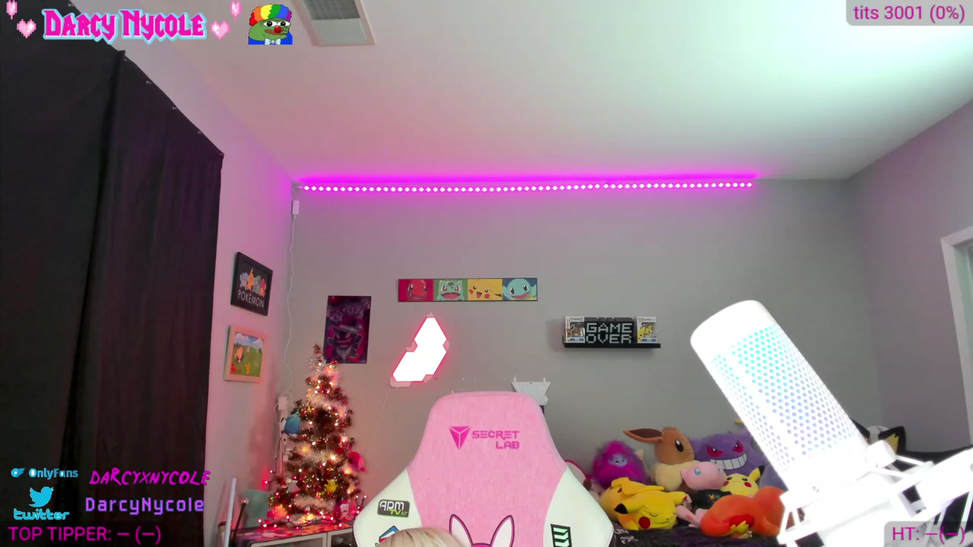 Gallery image thumbnail from DarcyNycole's myfreecams stream on, 11/22/2023, 09:39 image 16 of 20