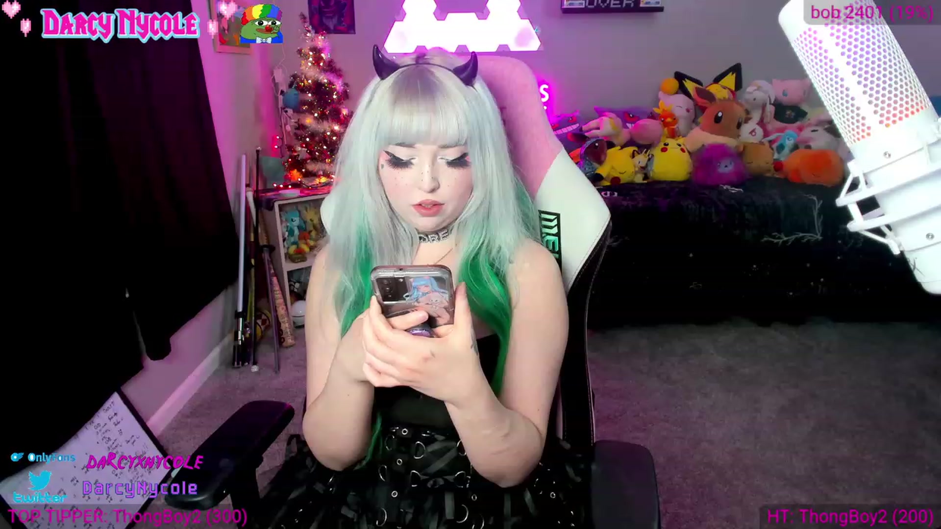 Gallery image thumbnail from DarcyNycole's myfreecams stream on, 12/17/2023, 08:59 image 17 of 20