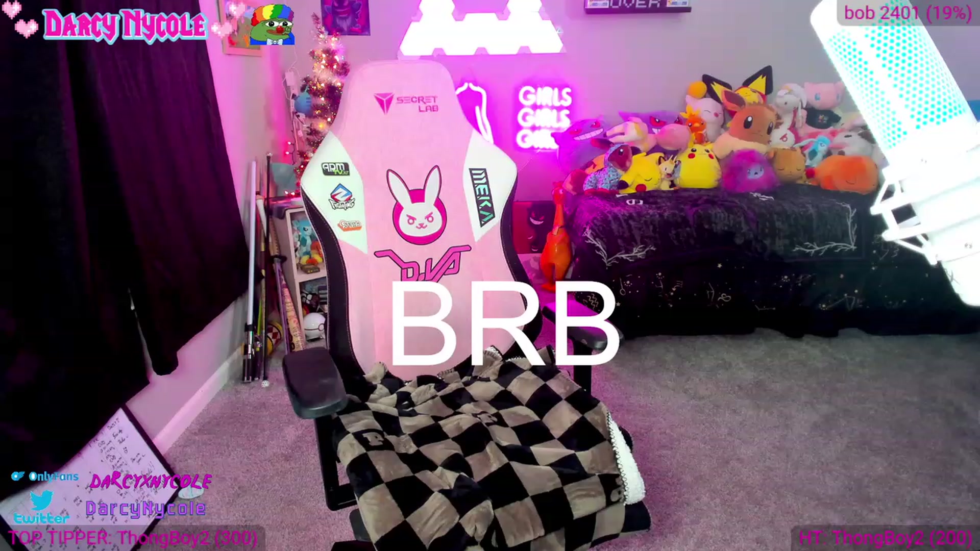 Gallery image thumbnail from DarcyNycole's myfreecams stream on, 12/17/2023, 08:59 image 9 of 20