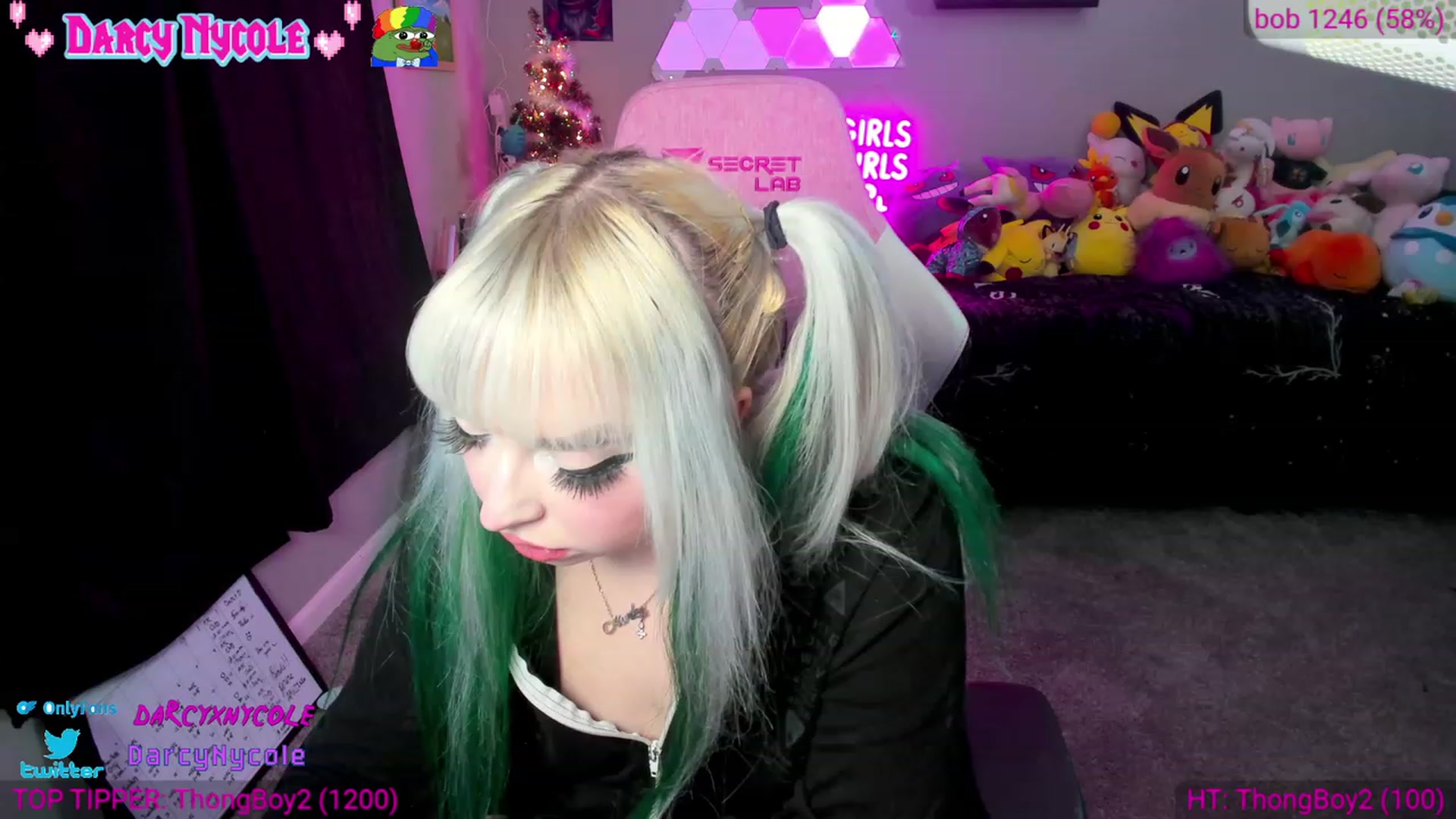 Gallery image thumbnail from DarcyNycole's myfreecams stream on, 12/22/2023, 10:39 image 8 of 20