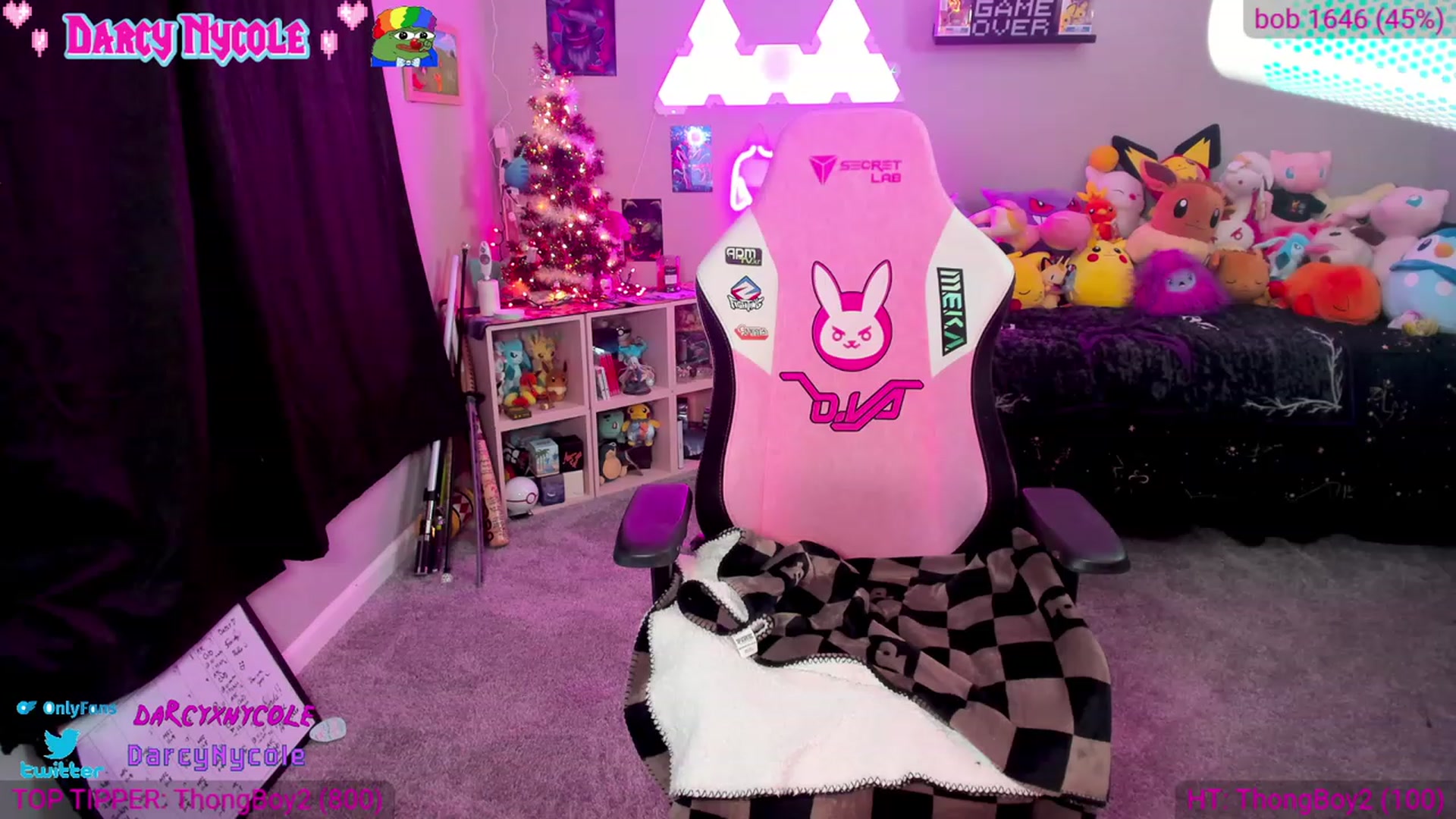 Gallery image thumbnail from DarcyNycole's myfreecams stream on, 12/22/2023, 10:39 image 4 of 20