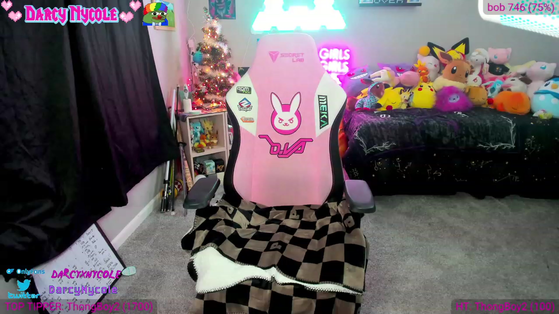 Gallery image thumbnail from DarcyNycole's myfreecams stream on, 12/22/2023, 10:39 image 15 of 20
