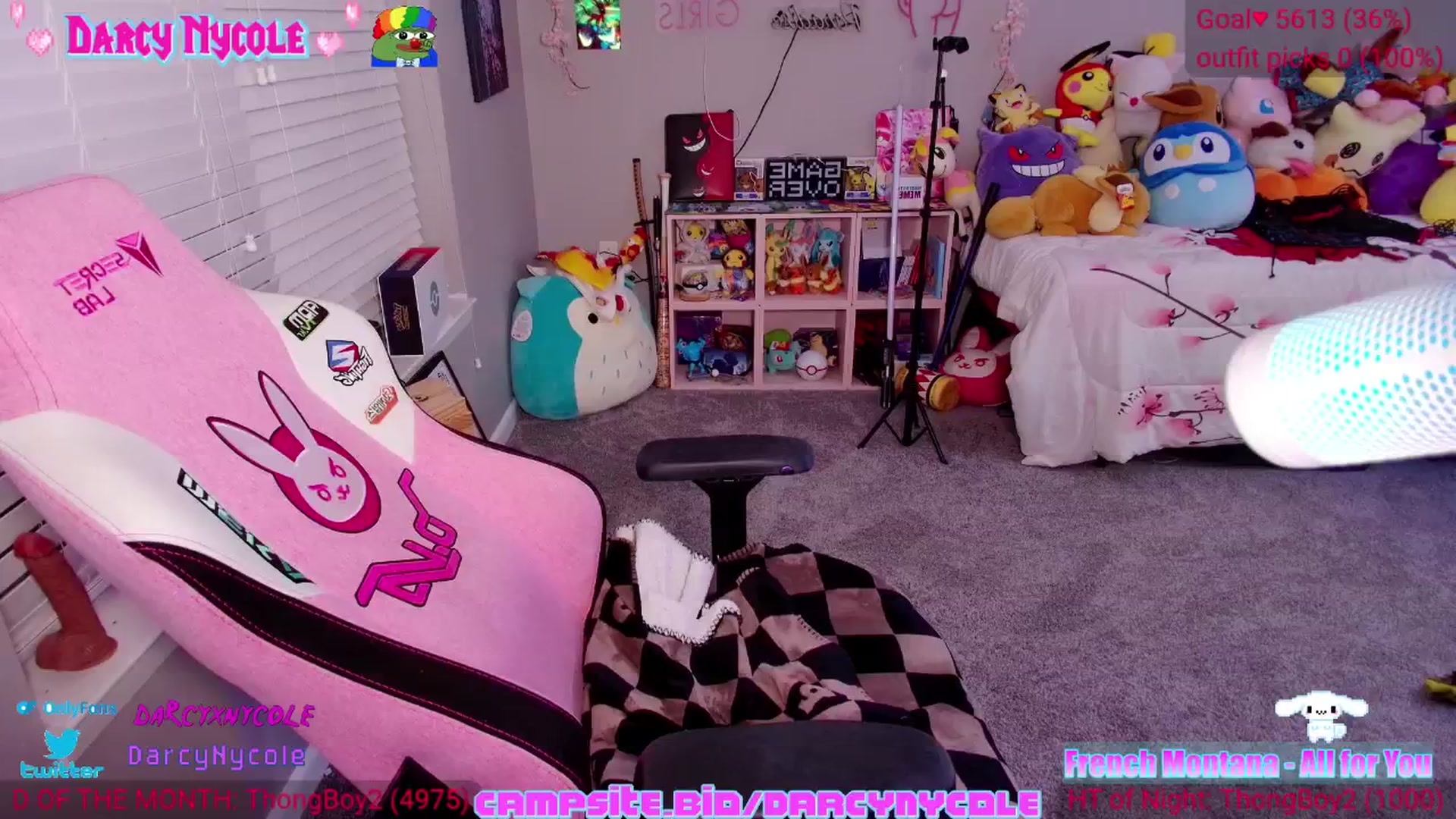 Gallery image thumbnail from DarcyNycole's myfreecams stream on, 05/19/2024, 04:04 image 7 of 20