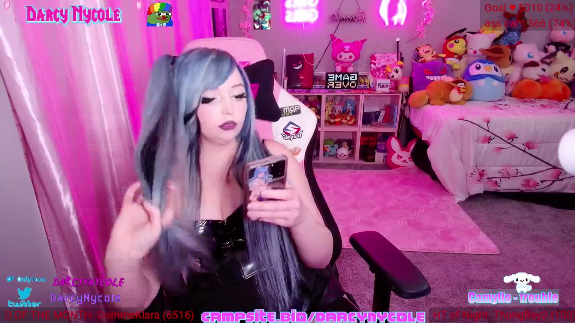 Gallery image thumbnail from DarcyNycole's myfreecams stream on, 06/23/2024, 10:05 image 13 of 20