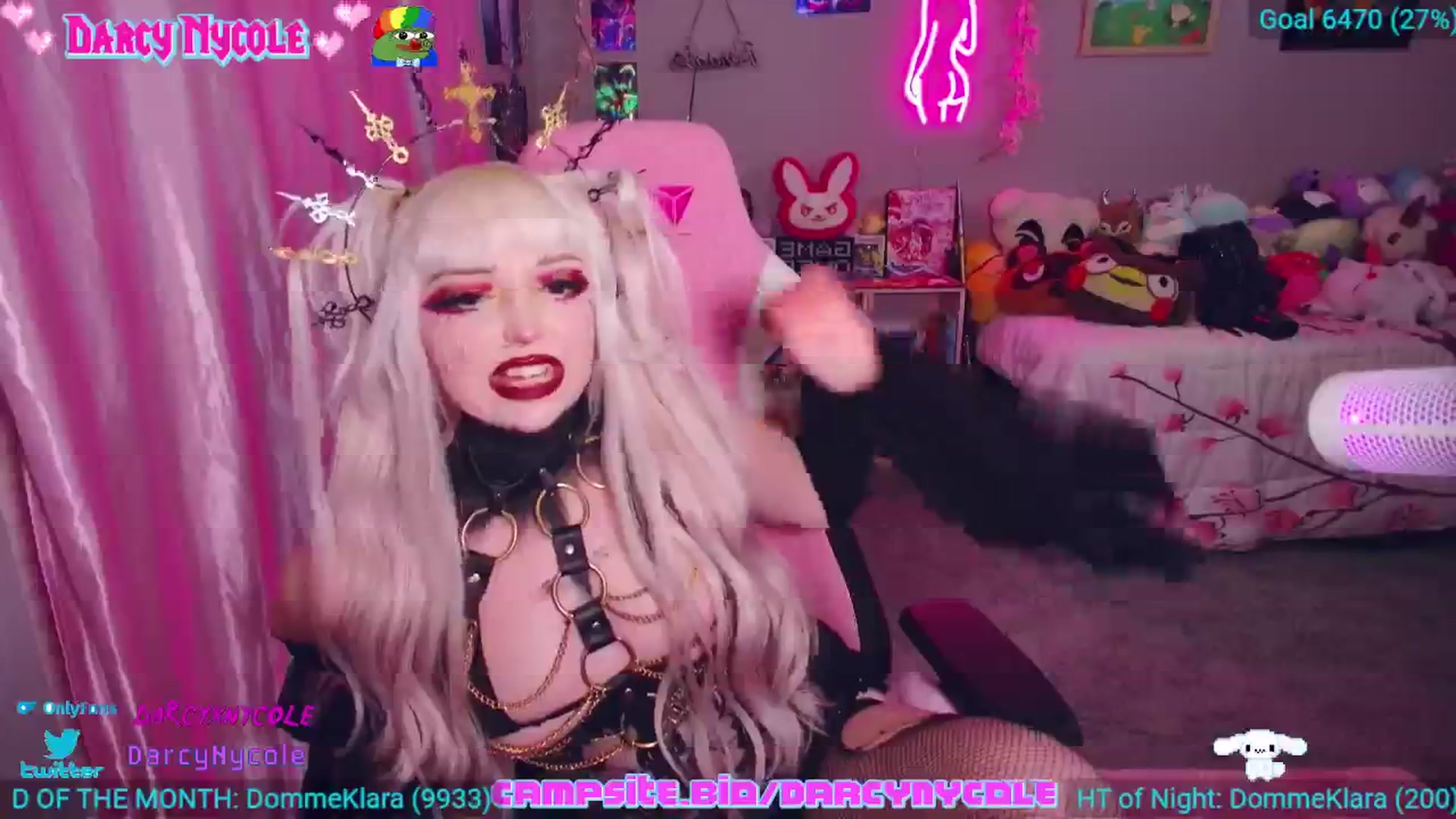 Gallery image thumbnail from DarcyNycole's myfreecams stream on, 09/19/2024, 07:22 image 15 of 20