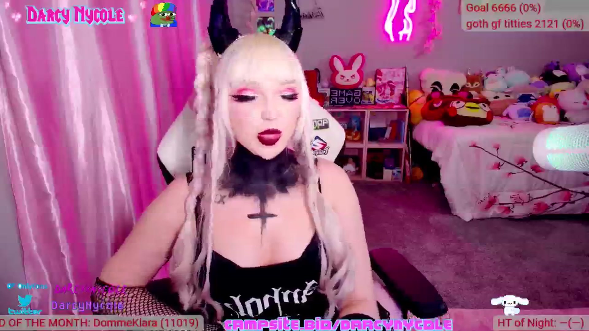 Gallery image thumbnail from DarcyNycole's myfreecams stream on, 09/27/2024, 10:39 image 4 of 20