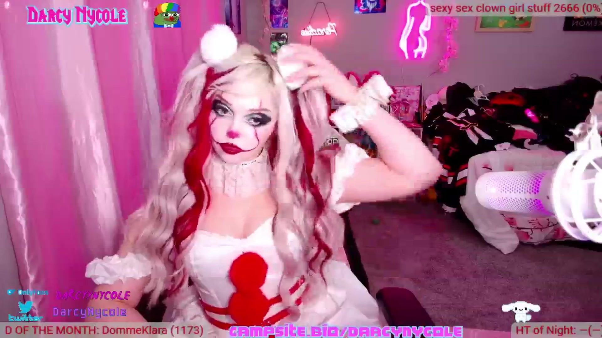 Gallery image thumbnail from DarcyNycole's myfreecams stream on, 10/15/2024, 05:10 image 15 of 20