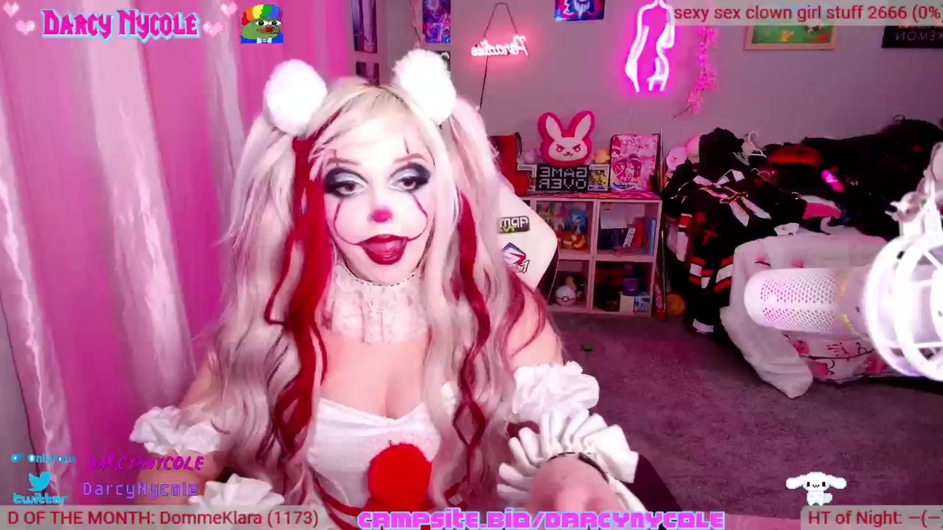Gallery image thumbnail from DarcyNycole's myfreecams stream on, 10/15/2024, 05:10 image 14 of 20