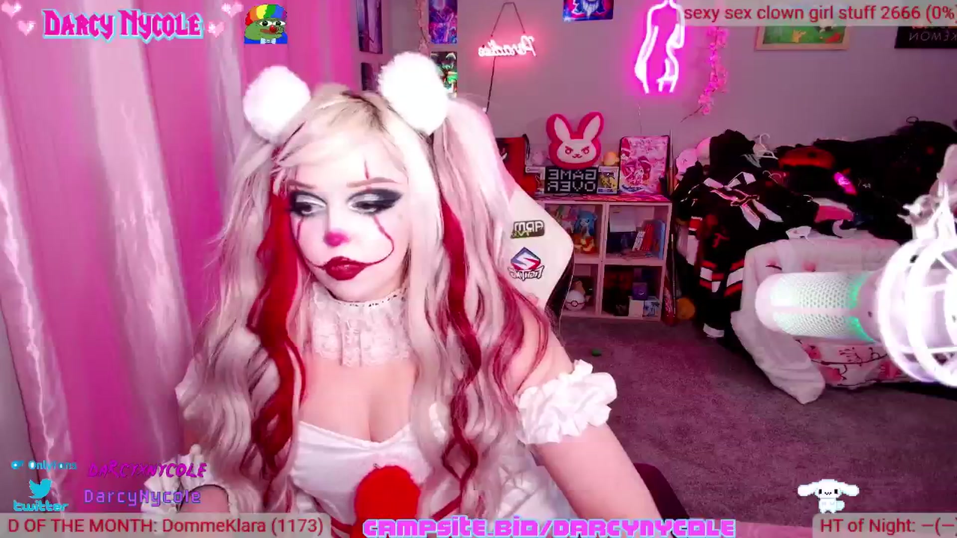 Gallery image thumbnail from DarcyNycole's myfreecams stream on, 10/15/2024, 05:10 image 3 of 20