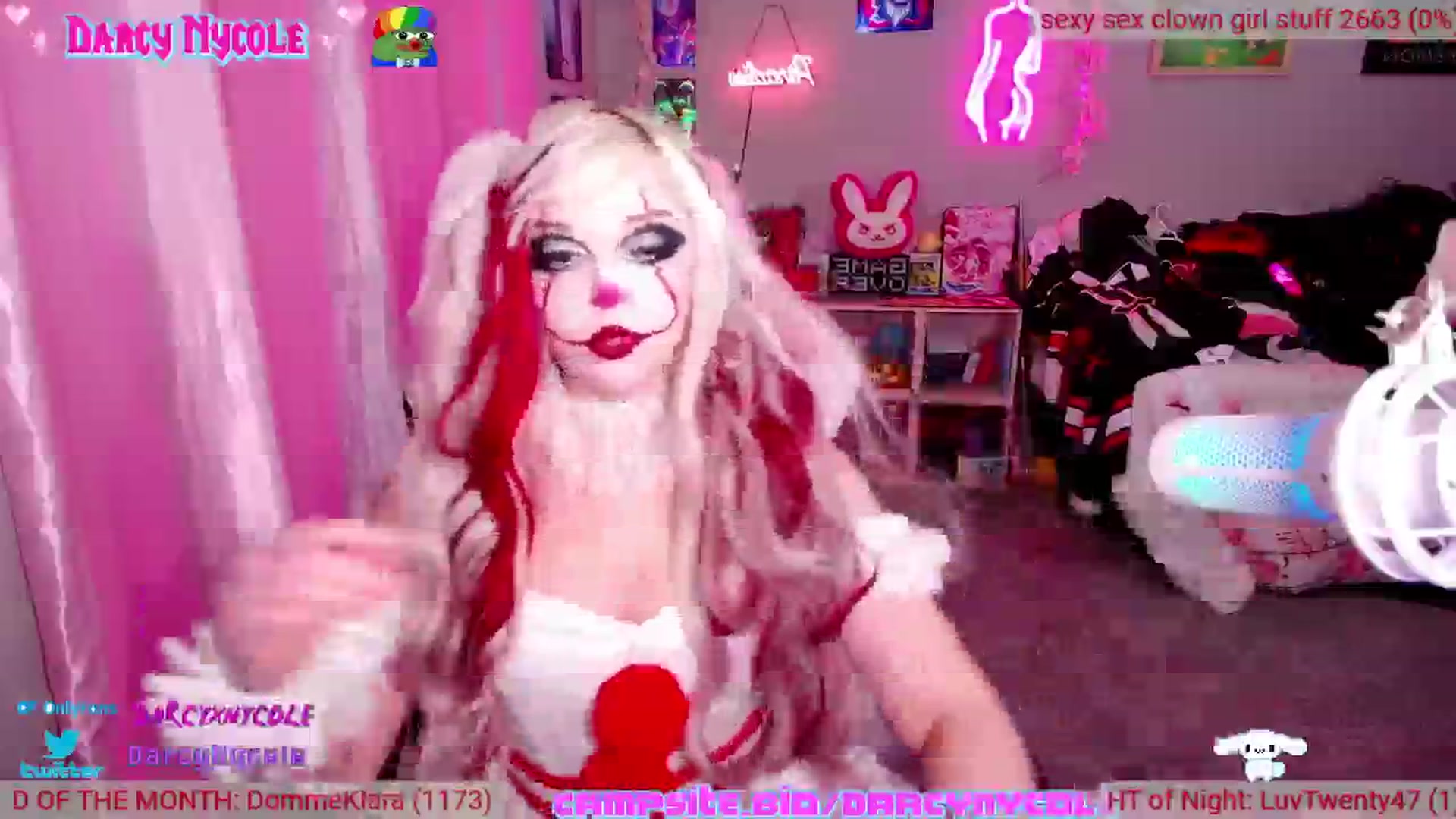 Gallery image thumbnail from DarcyNycole's myfreecams stream on, 10/15/2024, 05:10 image 17 of 20