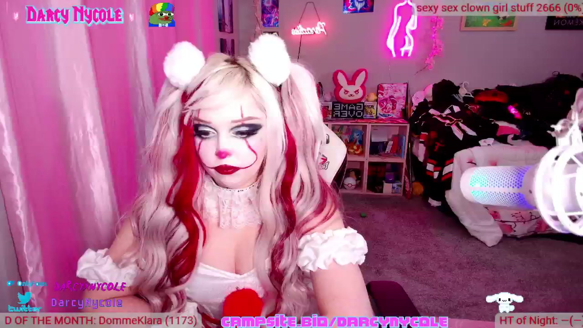 Gallery image thumbnail from DarcyNycole's myfreecams stream on, 10/15/2024, 05:10 image 11 of 20