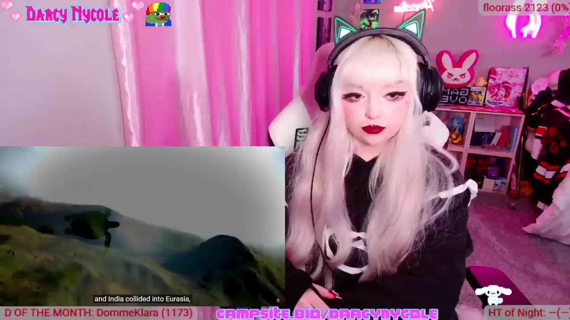 Gallery image thumbnail from DarcyNycole's myfreecams stream on, 10/17/2024, 03:40 image 10 of 20