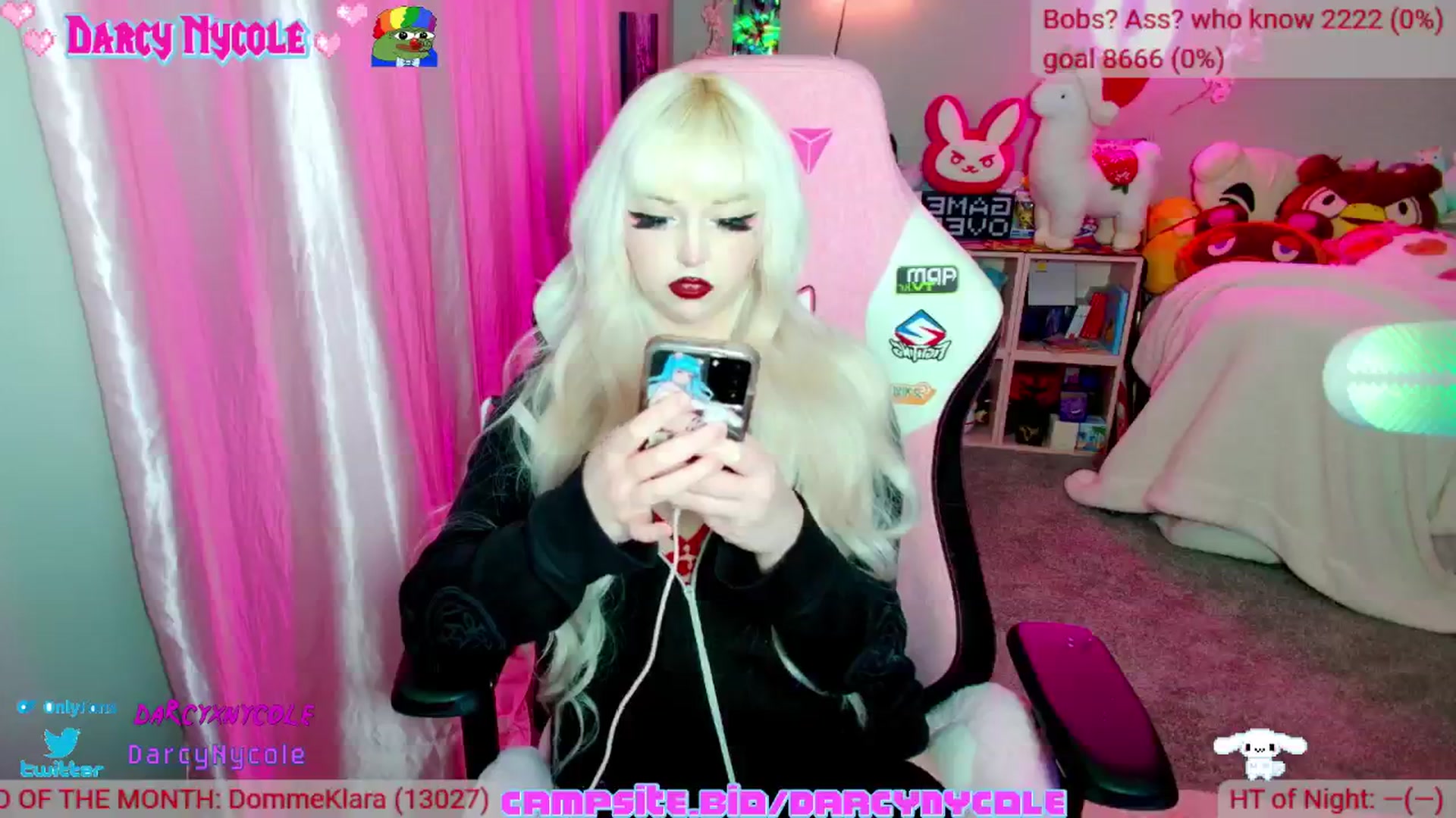 Gallery image thumbnail from DarcyNycole's myfreecams stream on, 10/30/2024, 10:12 image 16 of 20