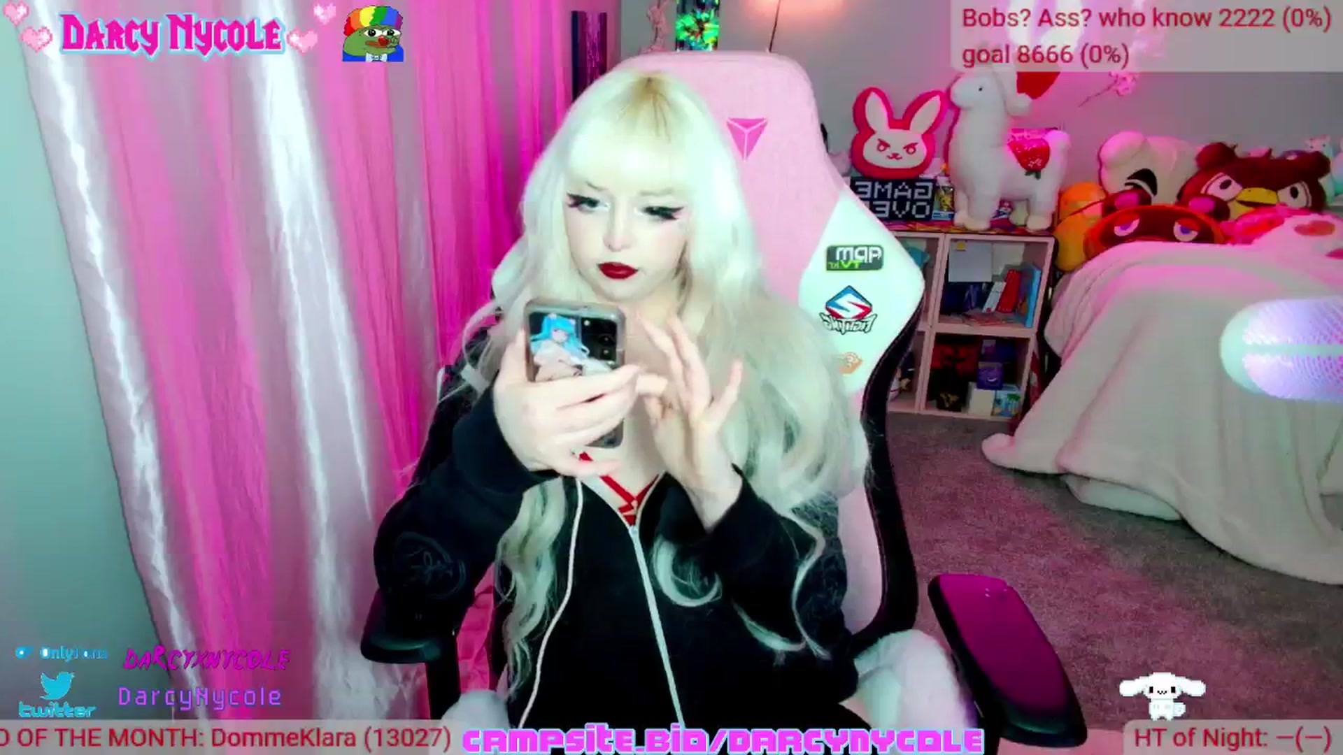Gallery image thumbnail from DarcyNycole's myfreecams stream on, 10/30/2024, 10:12 image 17 of 20