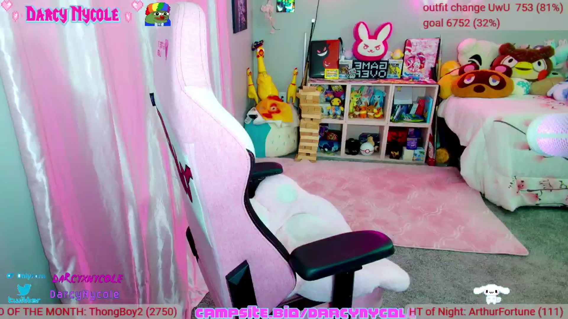Gallery image thumbnail from DarcyNycole's myfreecams stream on, 11/10/2024, 09:44 image 10 of 20