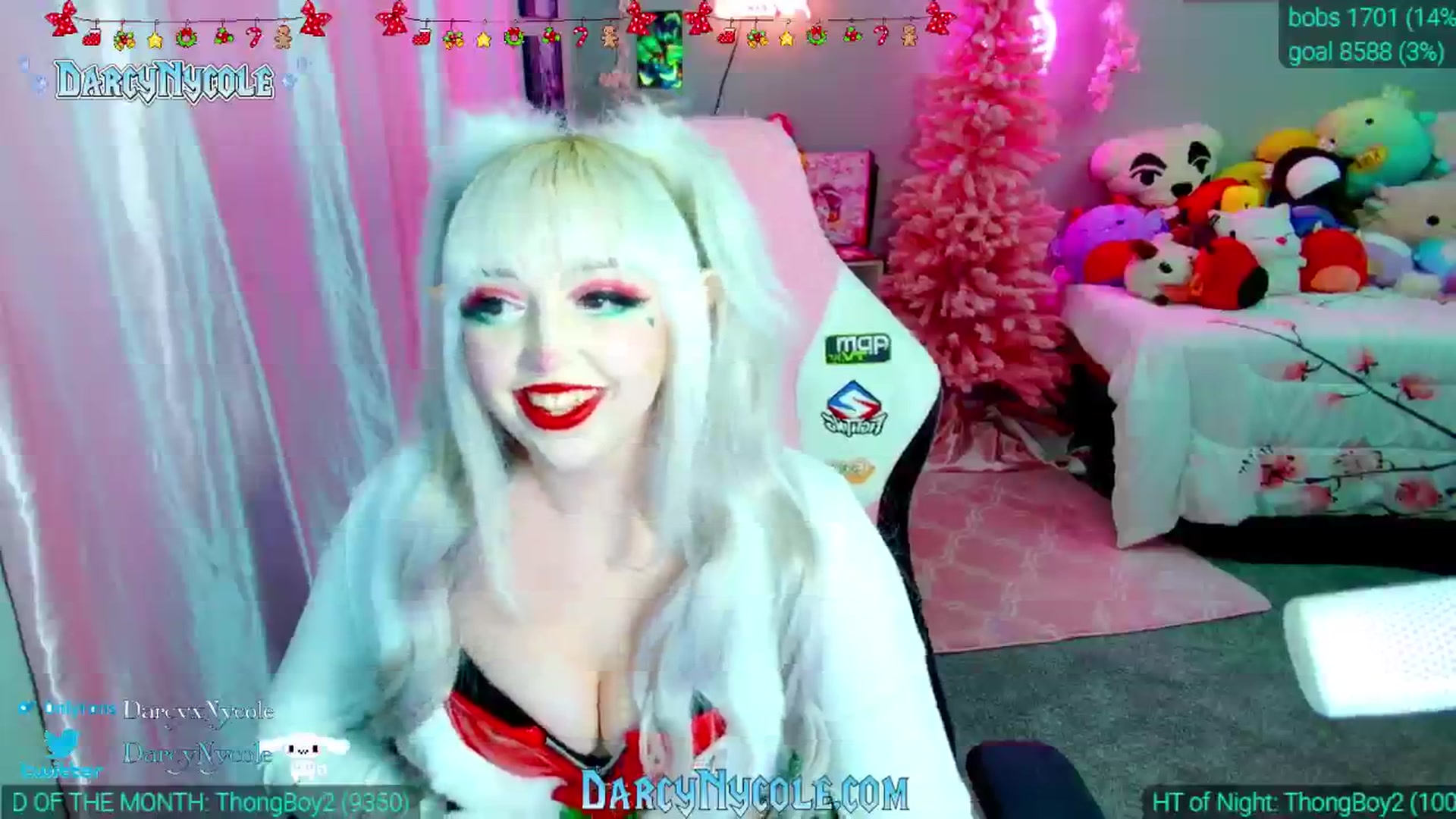 Gallery image thumbnail from DarcyNycole's myfreecams stream on, 12/26/2024, 08:30 image 2 of 20