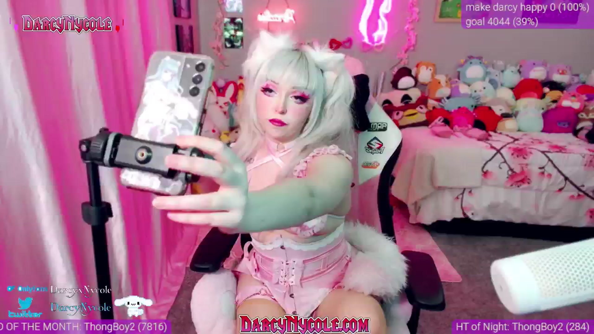 Gallery image thumbnail from DarcyNycole's myfreecams stream on, 01/31/2025, 09:54 image 14 of 20