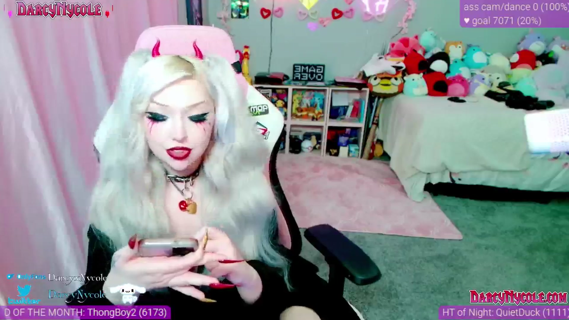 Gallery image thumbnail from DarcyNycole's myfreecams stream on, 02/23/2025, 10:27 image 15 of 20